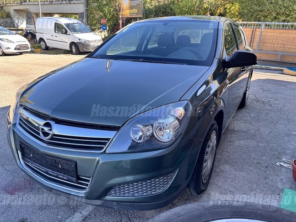 OPEL ASTRA 2010/5 - 1