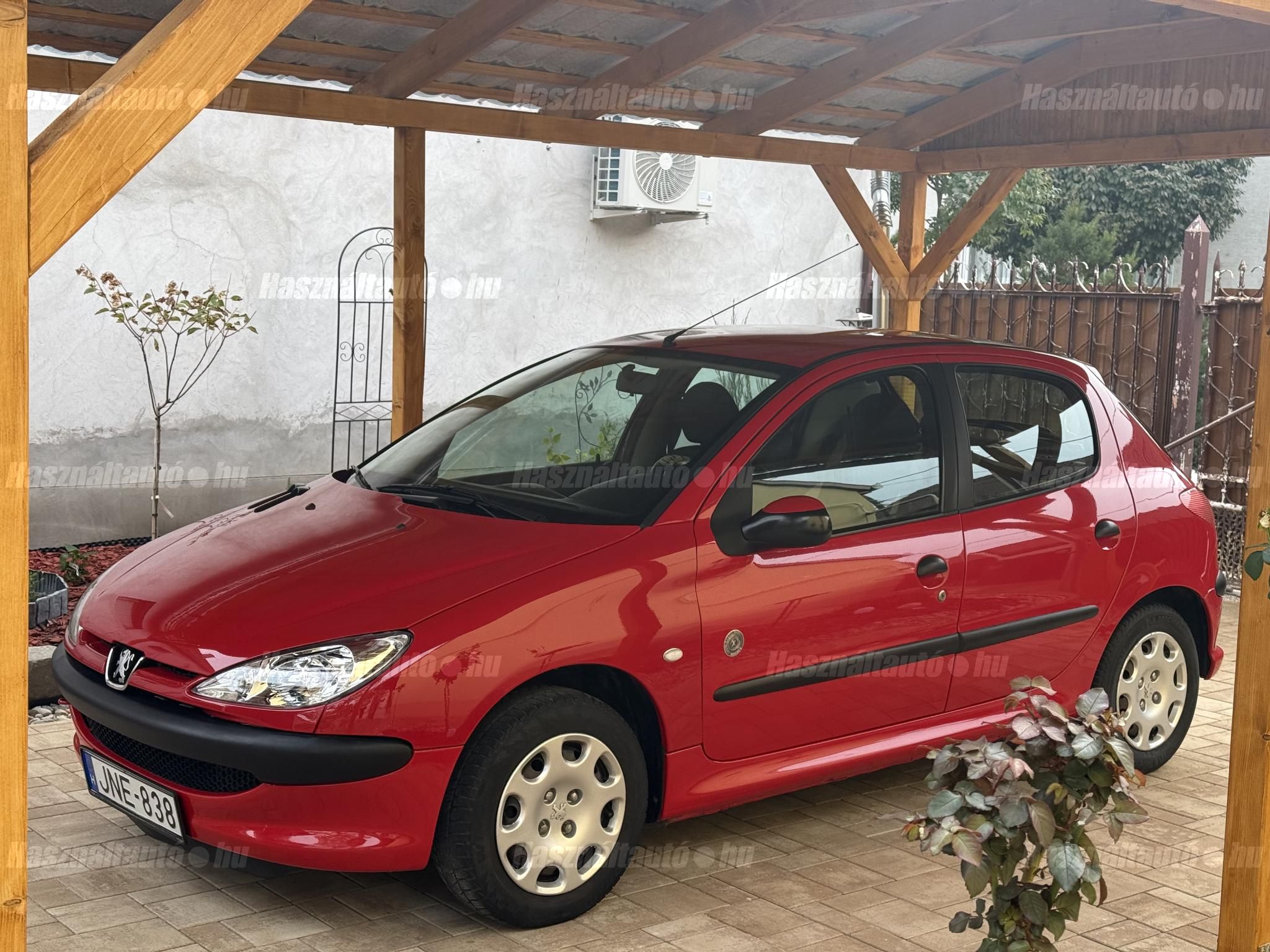 PEUGEOT 206 2004/12 - 1