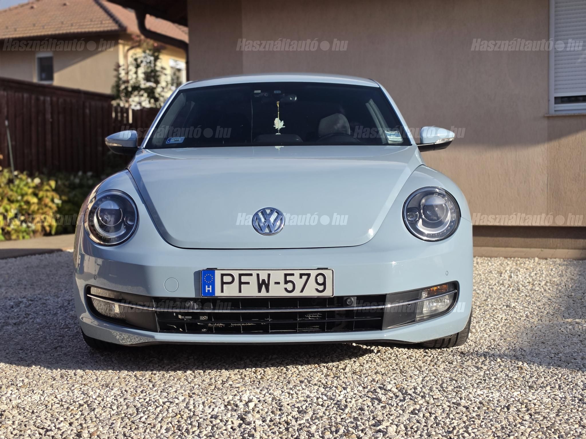 VOLKSWAGEN BEETLE 2012/7 - 1
