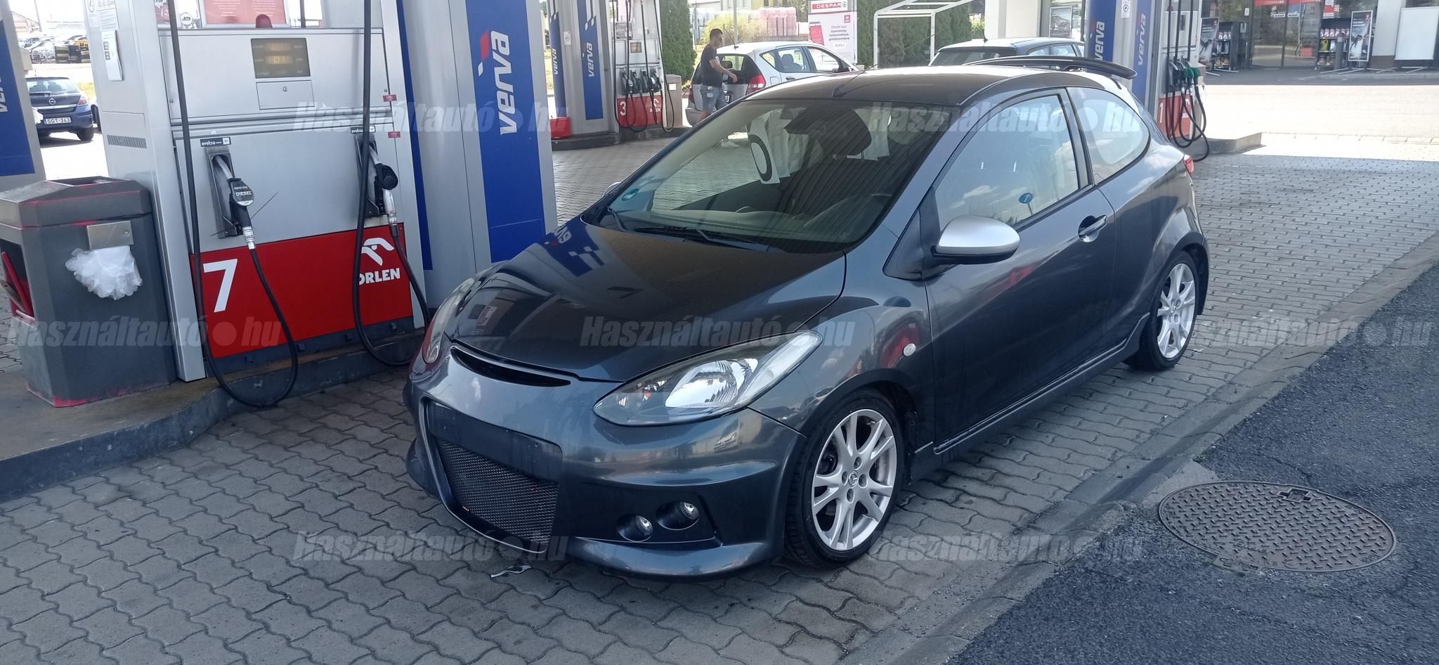 MAZDA 2 2008/9 - 1