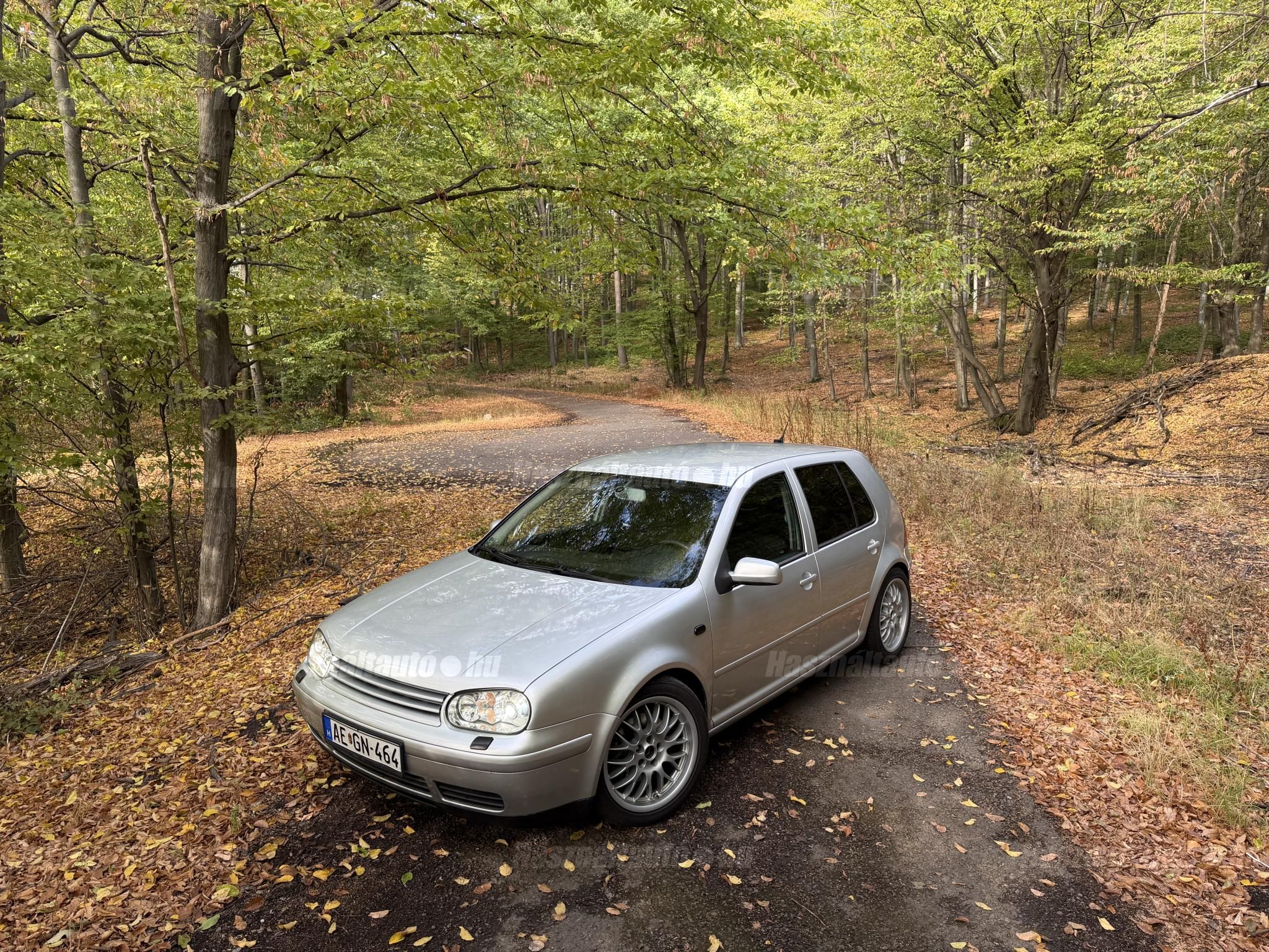 VOLKSWAGEN GOLF IV 2002/8 - 1