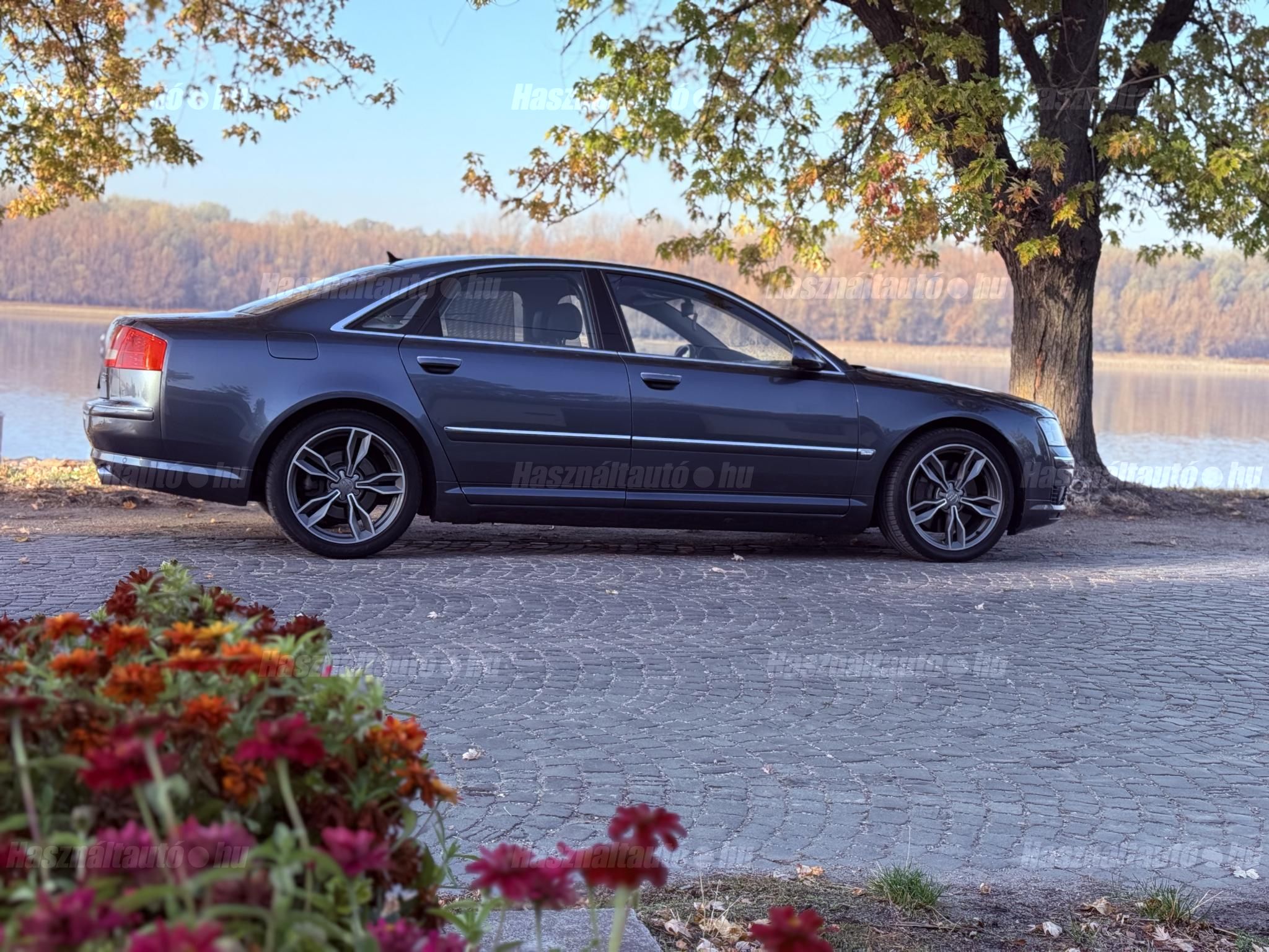 AUDI A8 2004/4 - 1