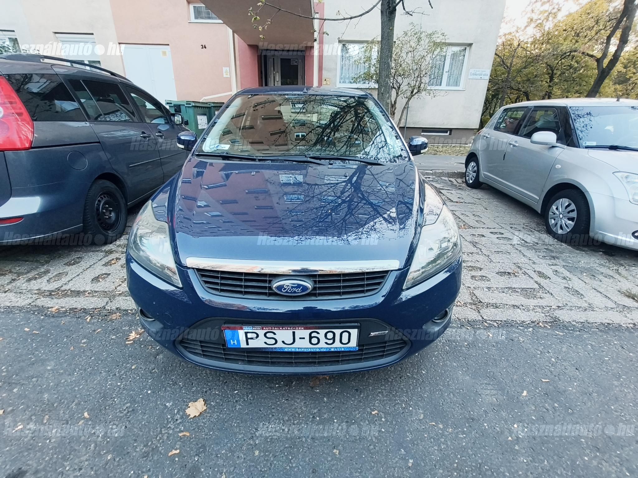 FORD FOCUS 2010/10 - 1