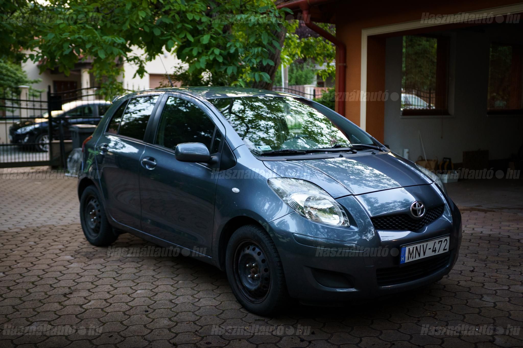 TOYOTA YARIS 2009 - 1