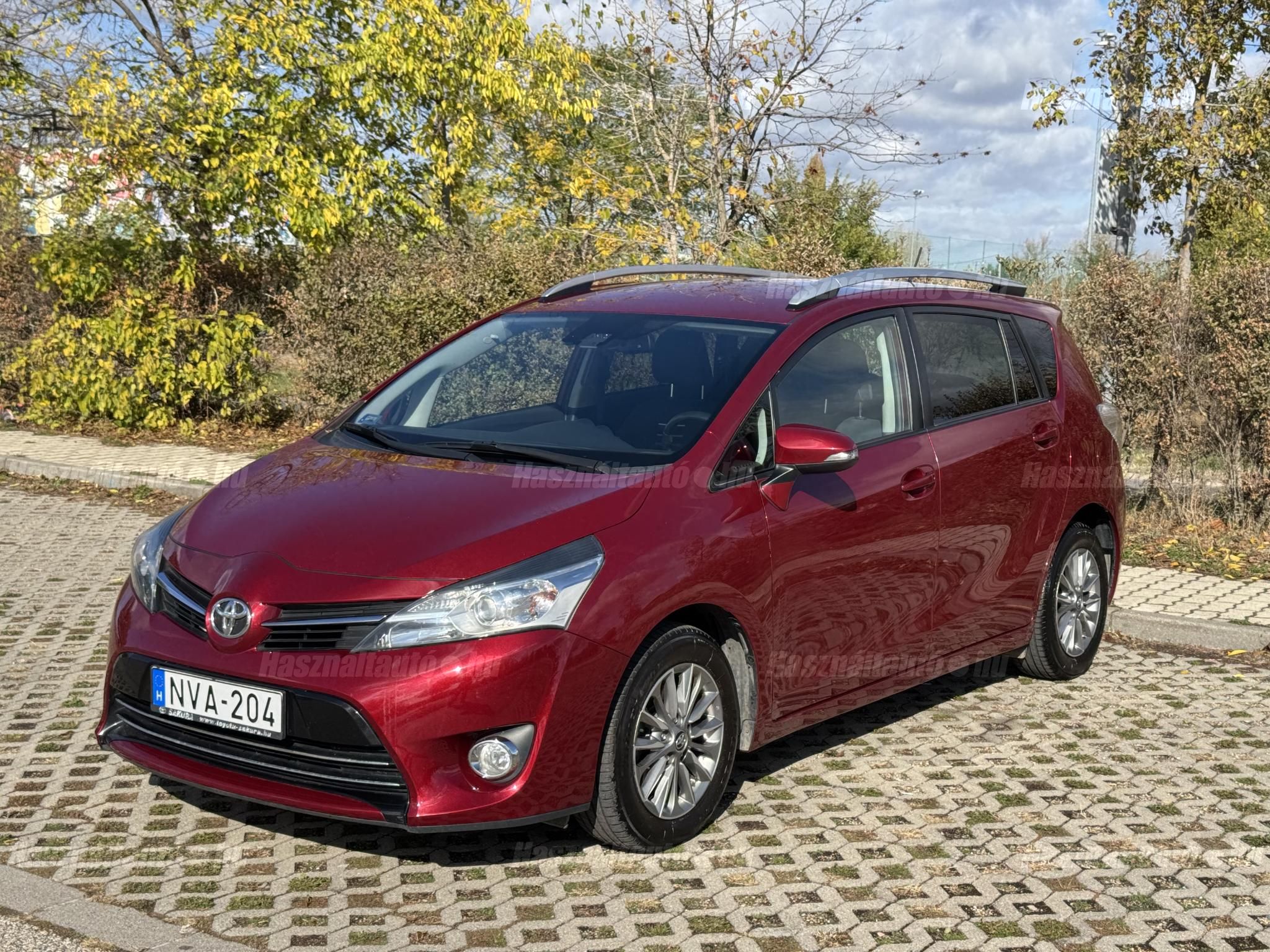 TOYOTA VERSO 2016/10 - 1