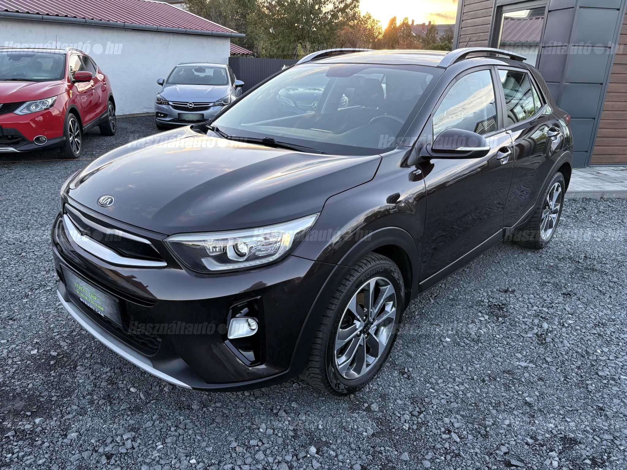 KIA STONIC 2017/12 - 1