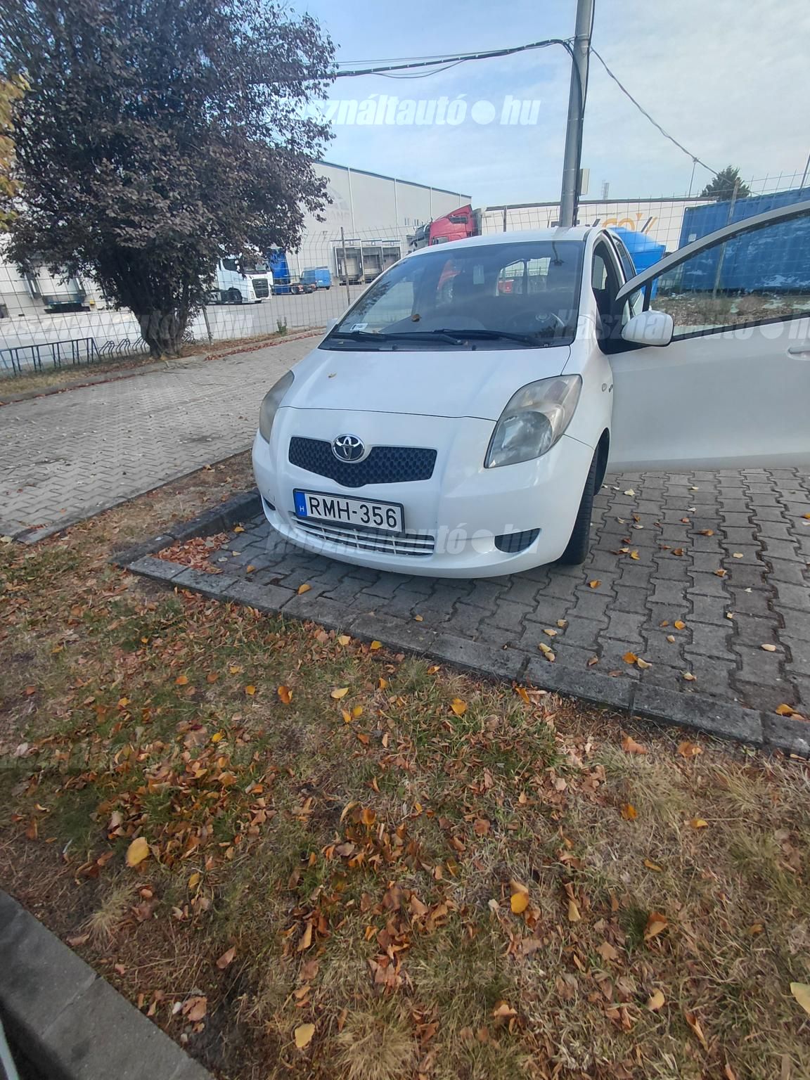 TOYOTA YARIS 2008/8 - 1