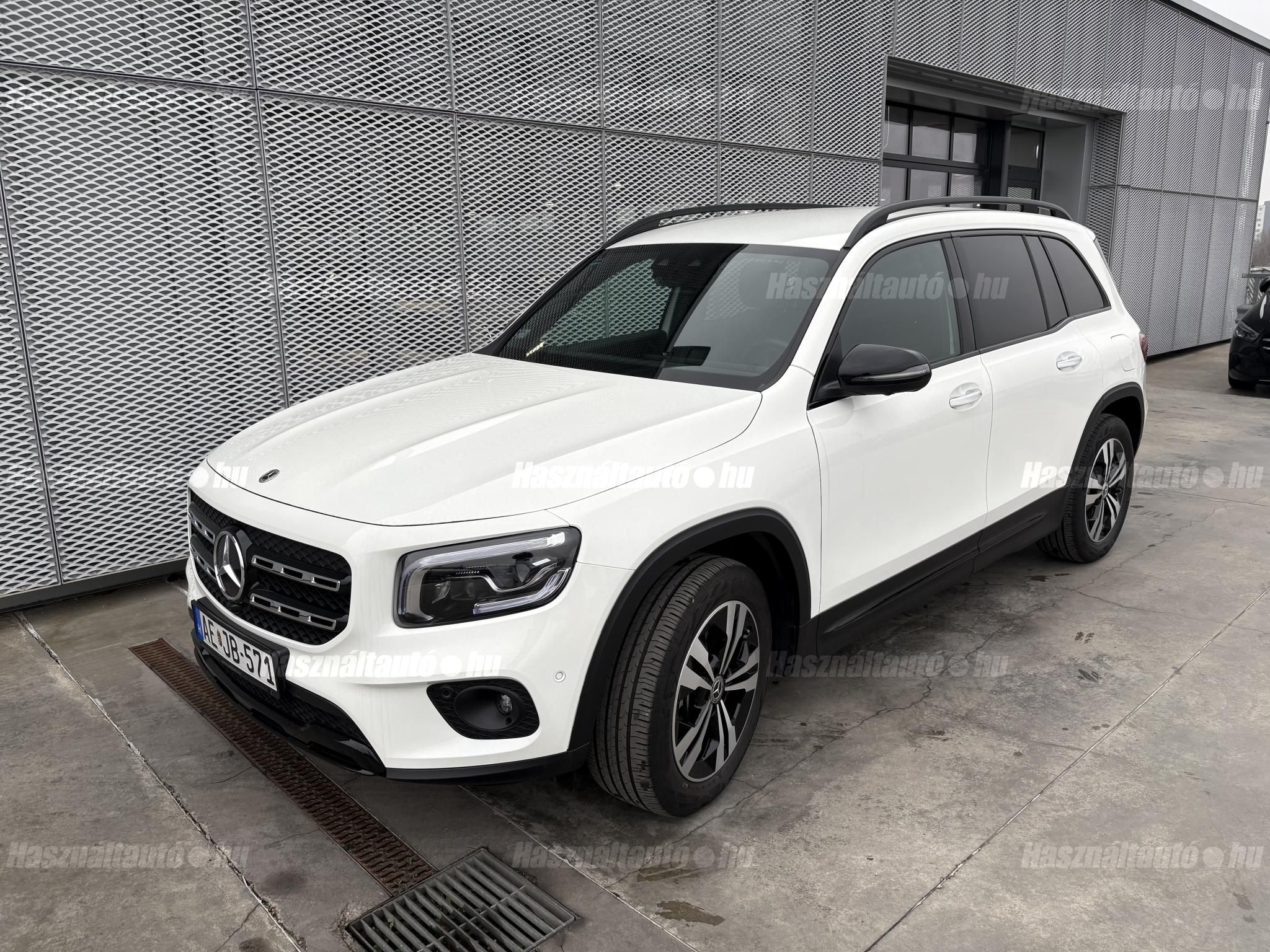MERCEDES-BENZ GLB 200 2024/1 - 1