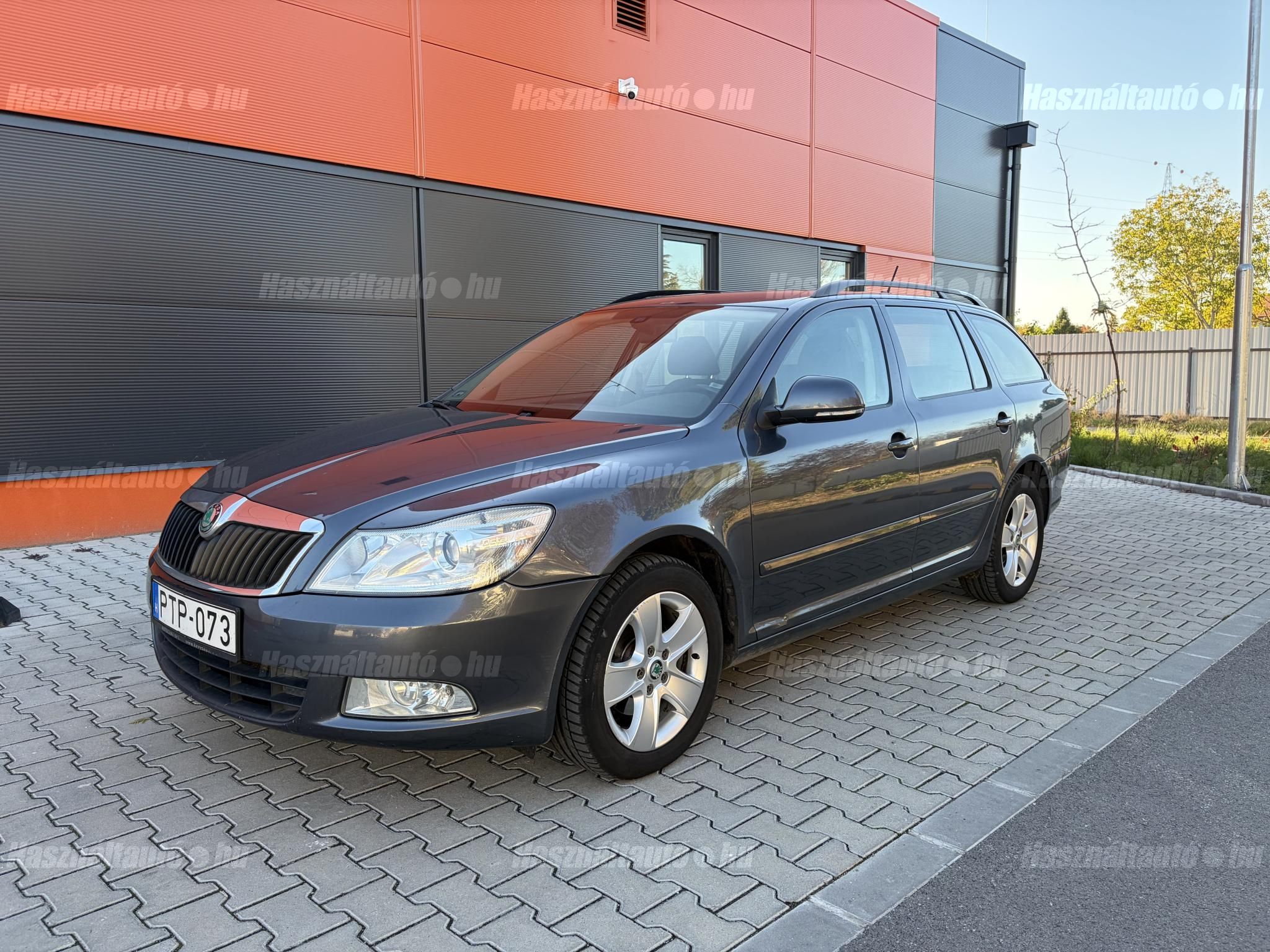 SKODA OCTAVIA 2012/7 - 1