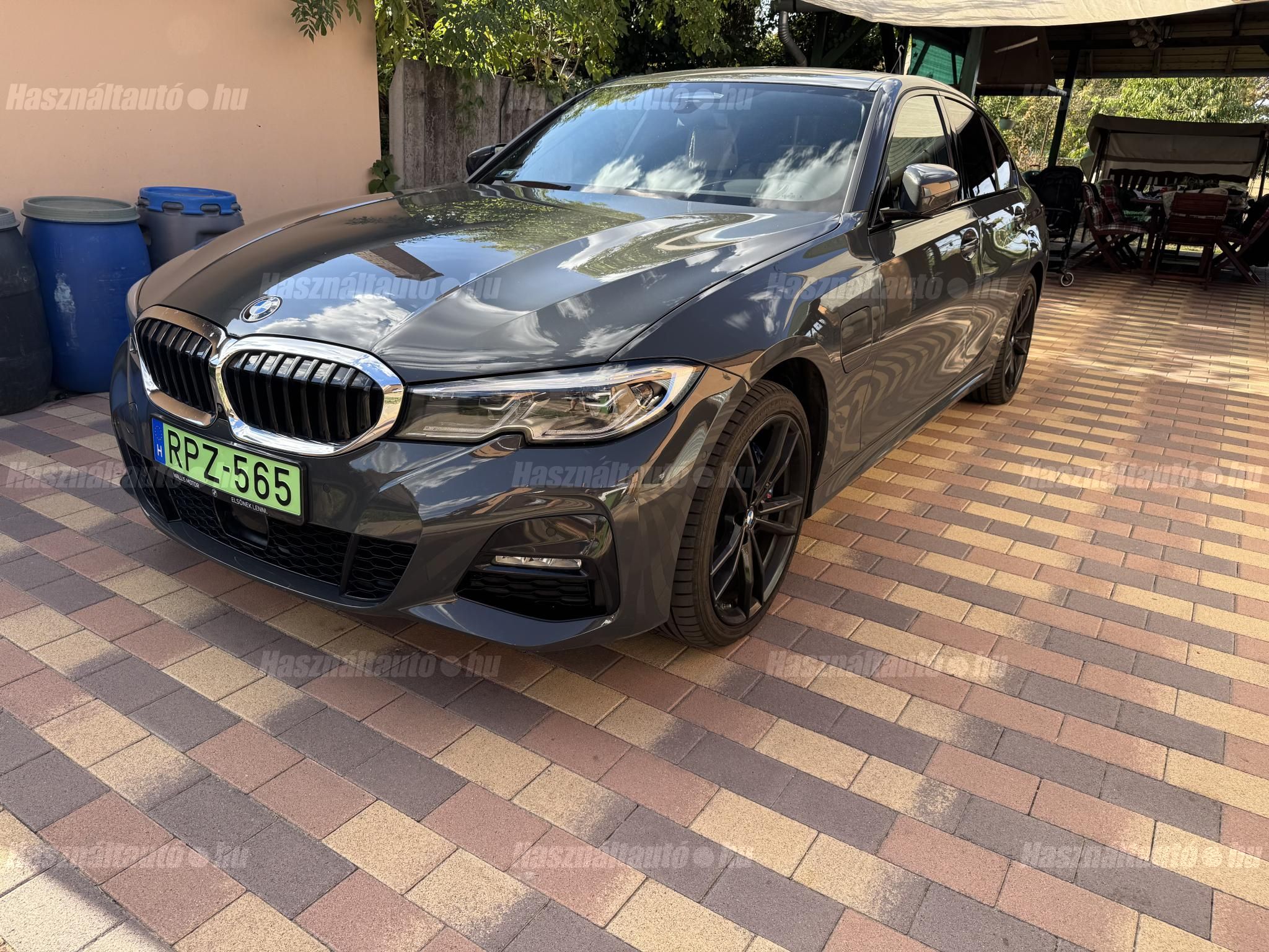 BMW 330 2019/9 - 1