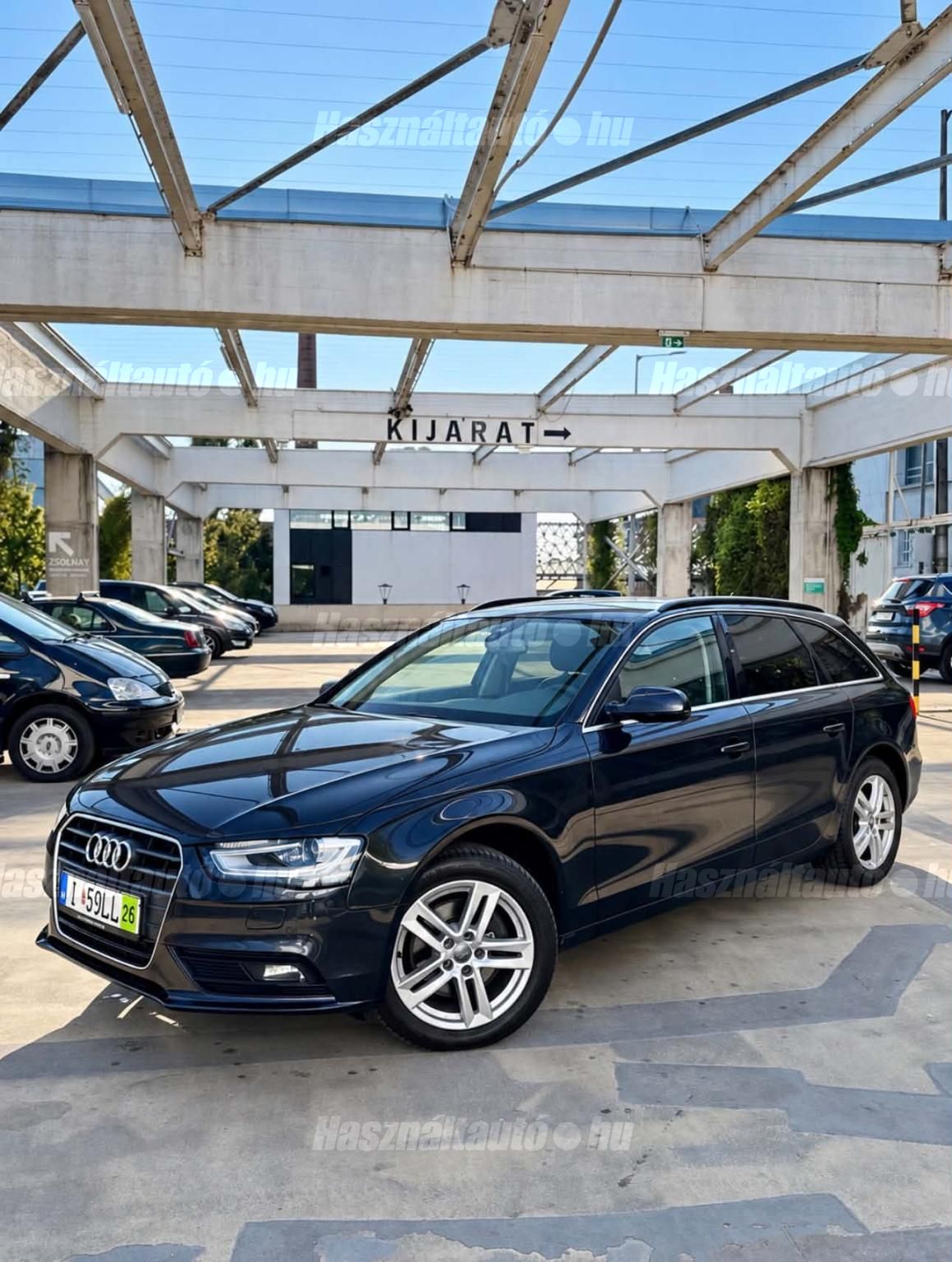 AUDI A4 2015/12 - 1