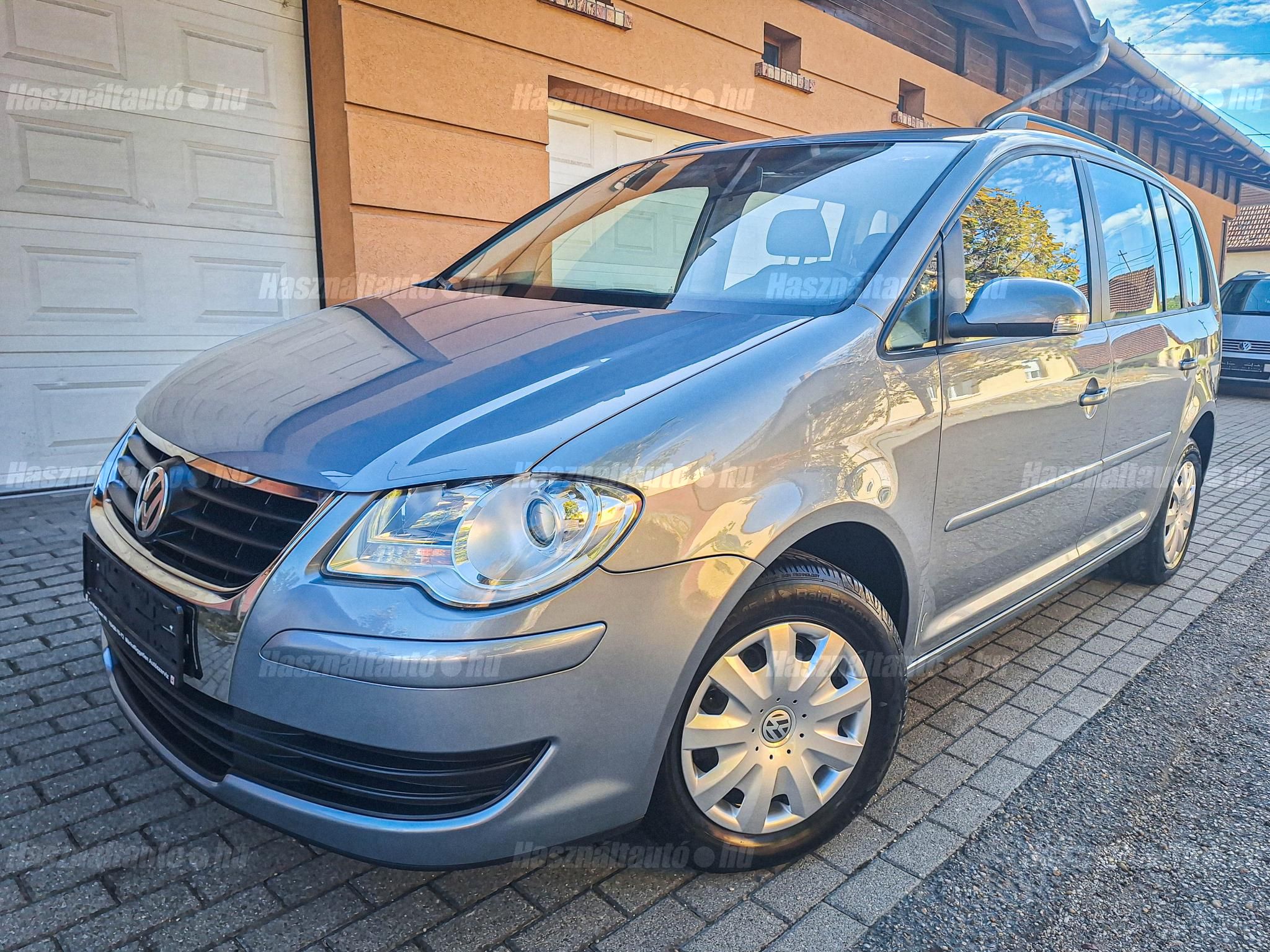 VOLKSWAGEN TOURAN 2008/8 - 1