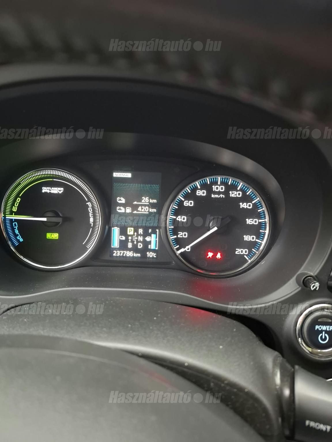MITSUBISHI OUTLANDER 2014/8 - 1