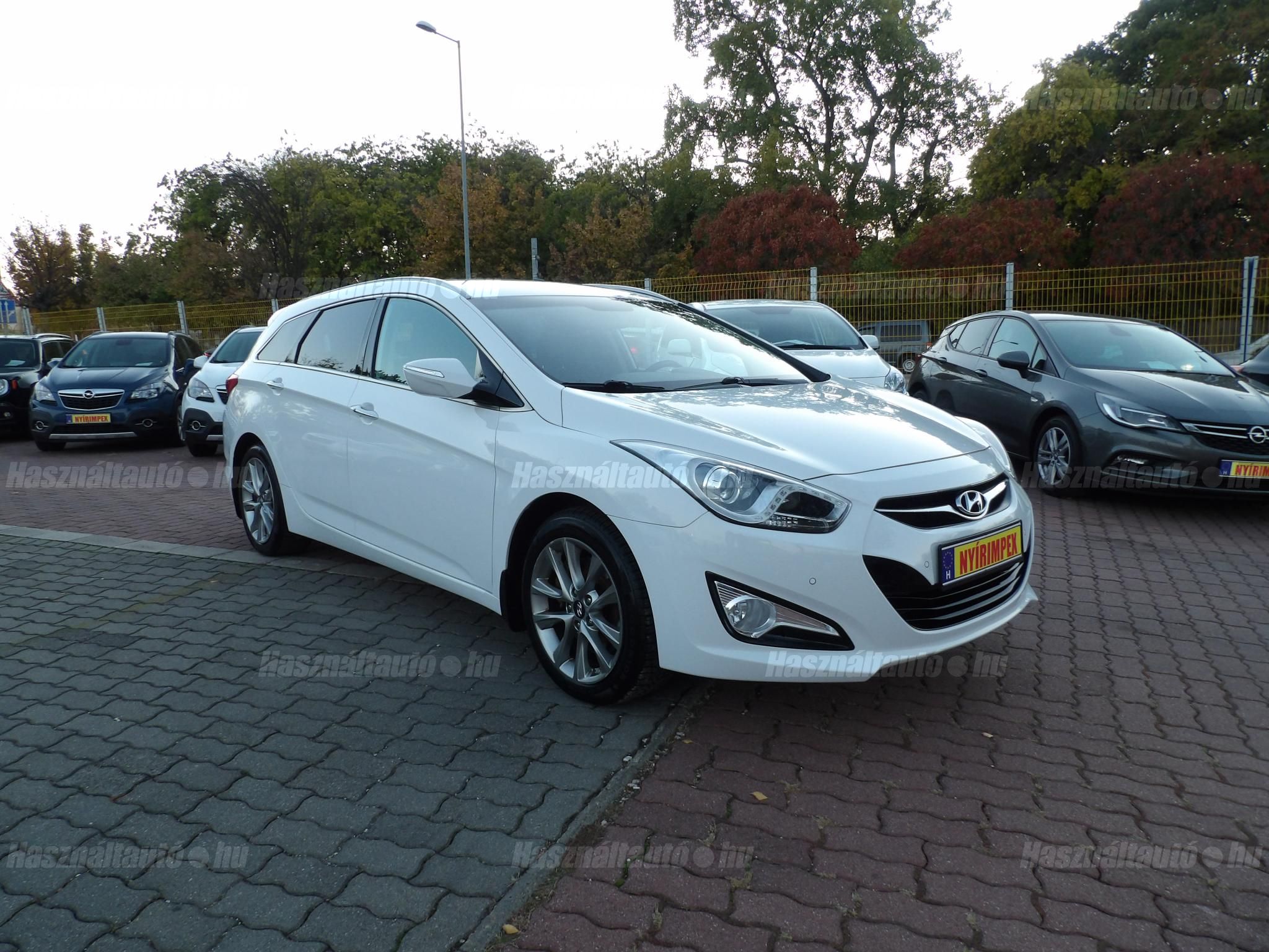 HYUNDAI I40 2015/6 - 1