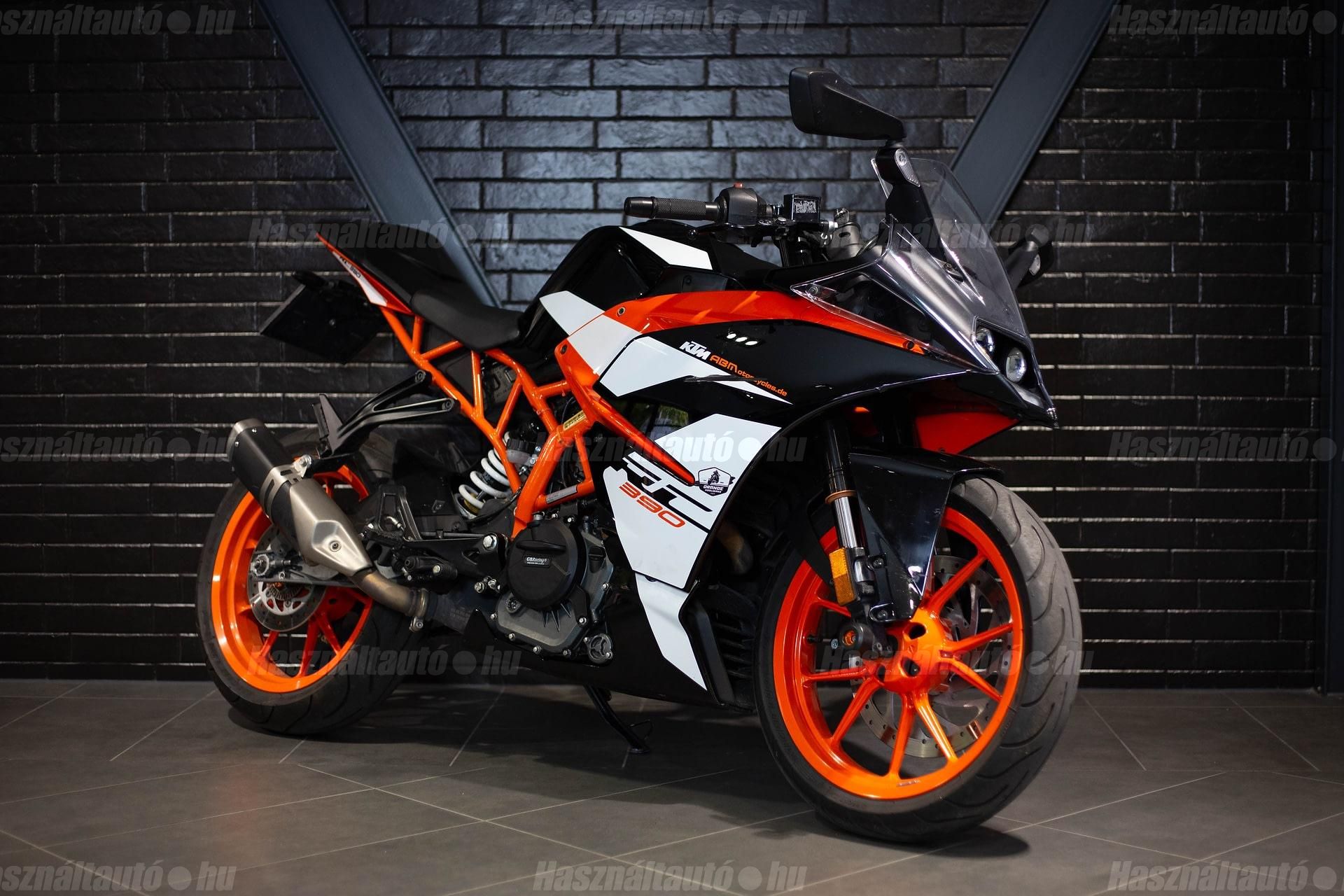 KTM RC 390 2018 - 1