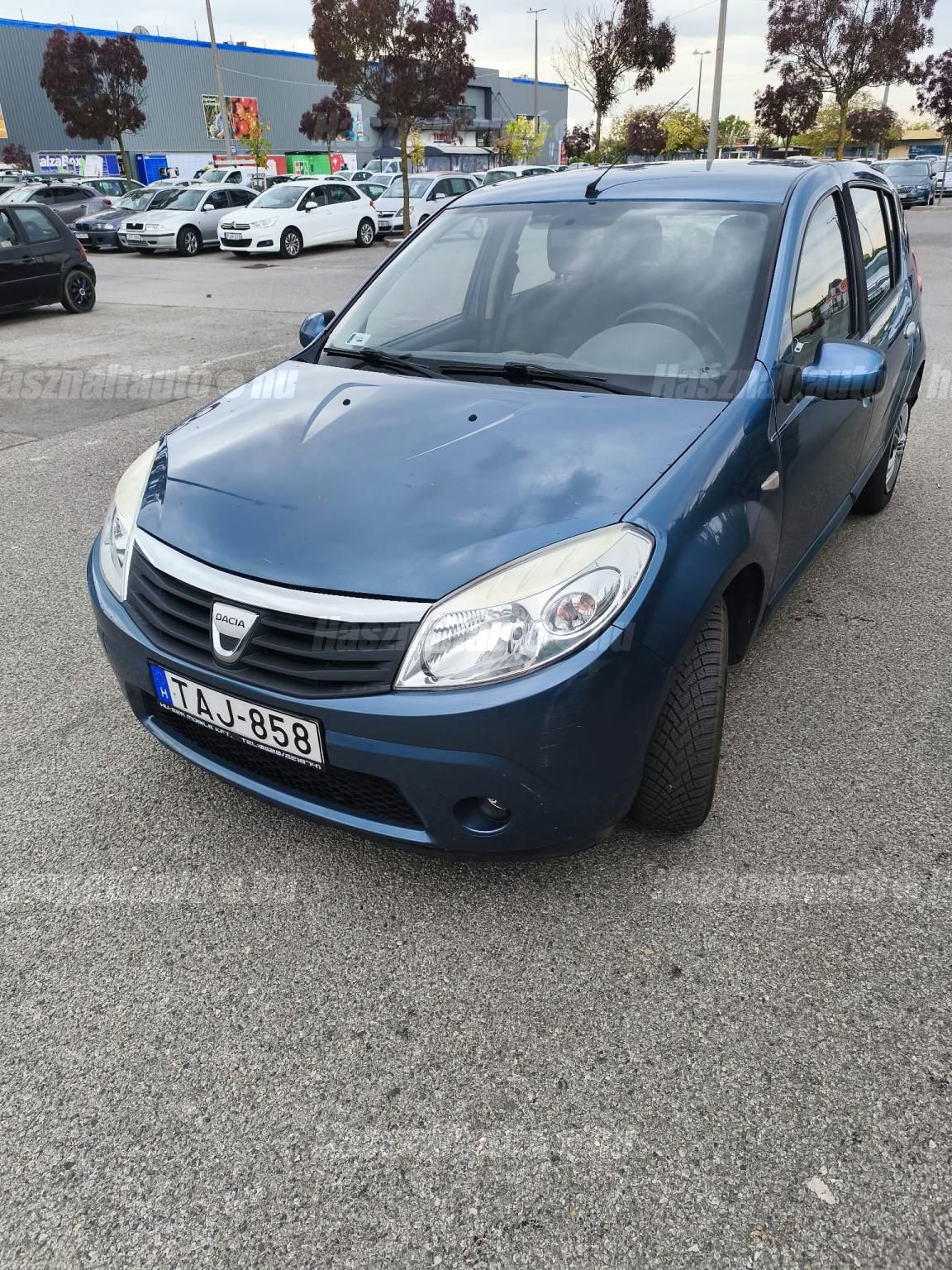 DACIA SANDERO 2009 - 1