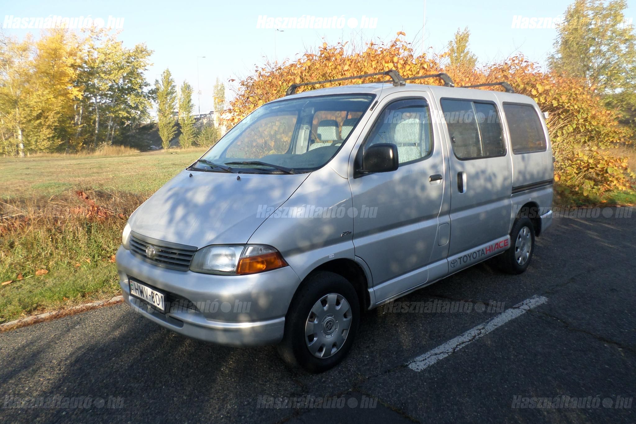 TOYOTA HIACE 2001/12 - 1
