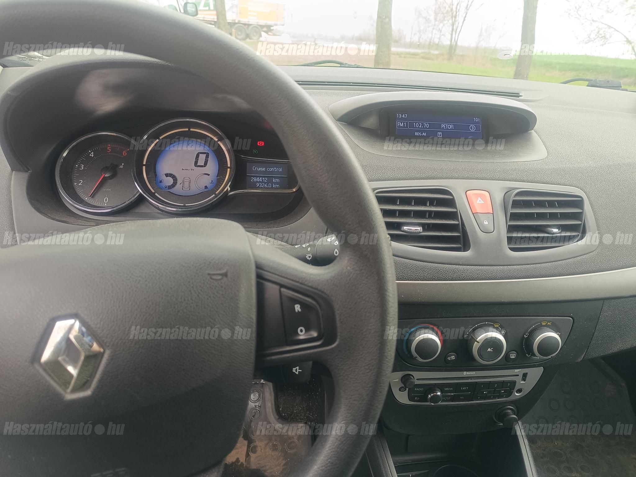 RENAULT FLUENCE 2014/1 - 1