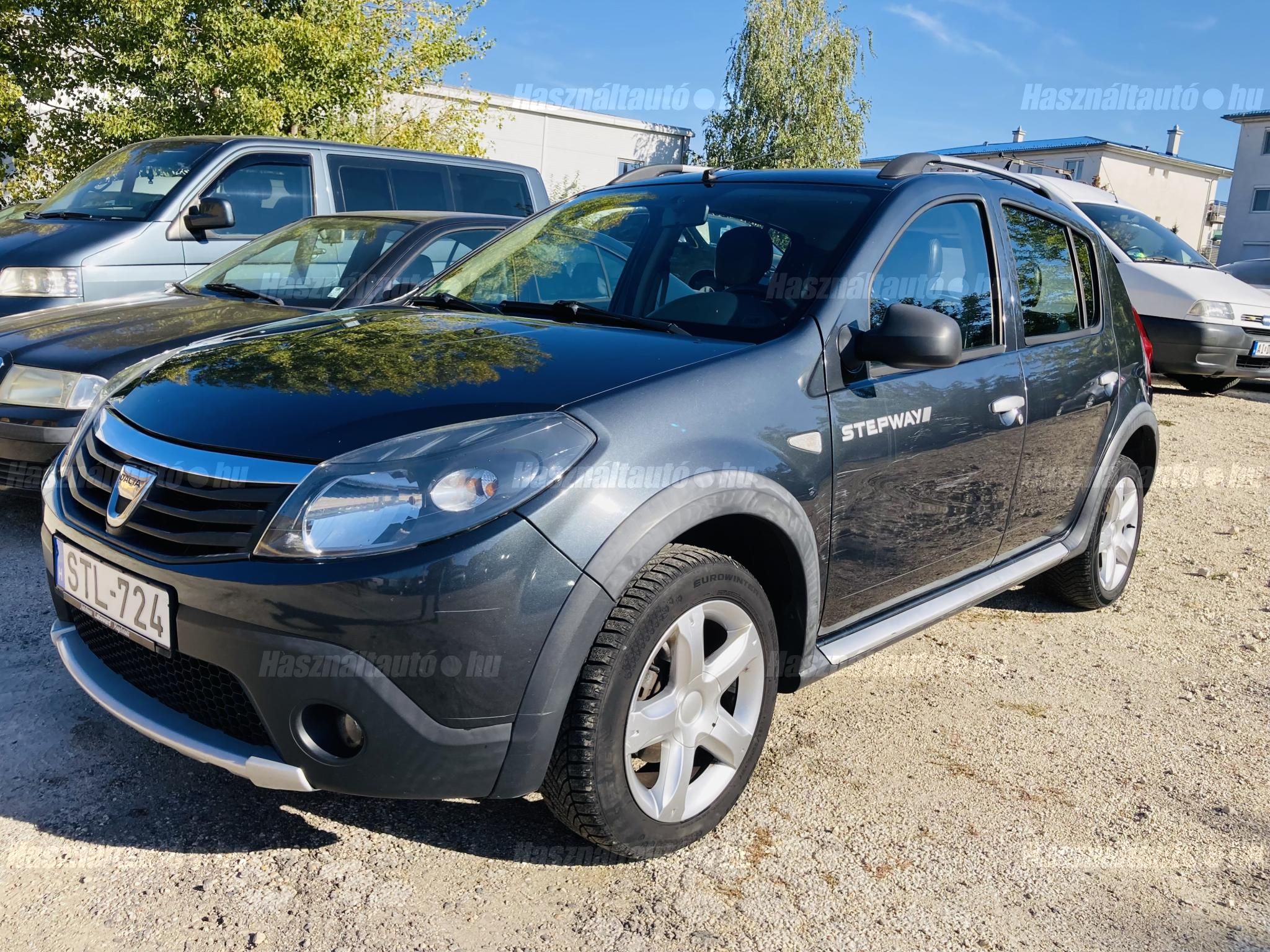 DACIA SANDERO 2012/7 - 1