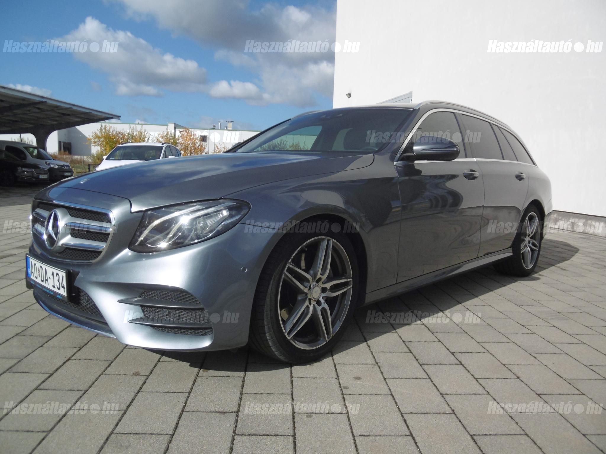 MERCEDES-BENZ E 220 2017 - 1