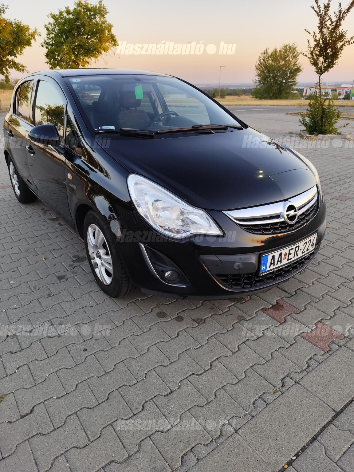OPEL CORSA D 2011/9 - 1