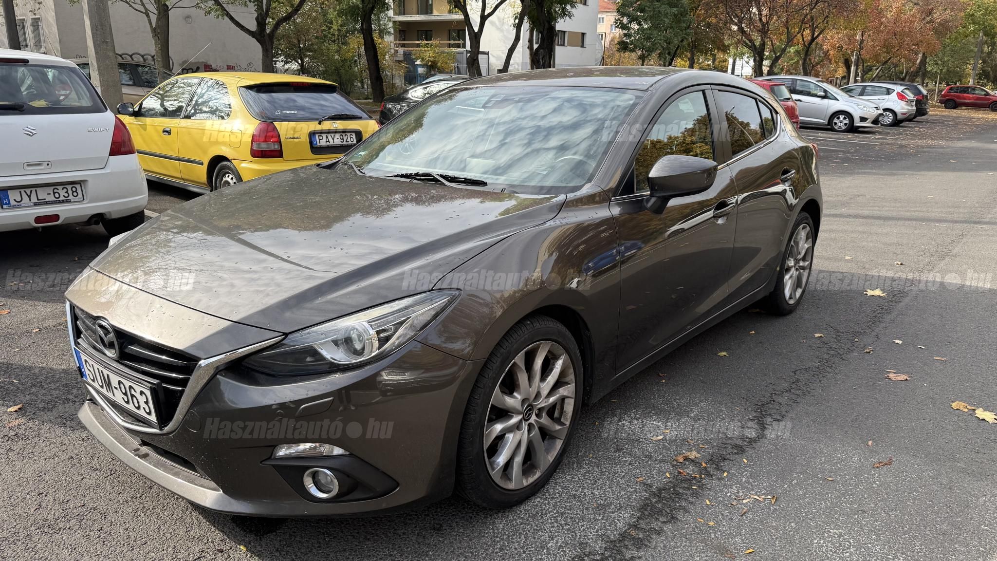 MAZDA 3 2015/12 - 1