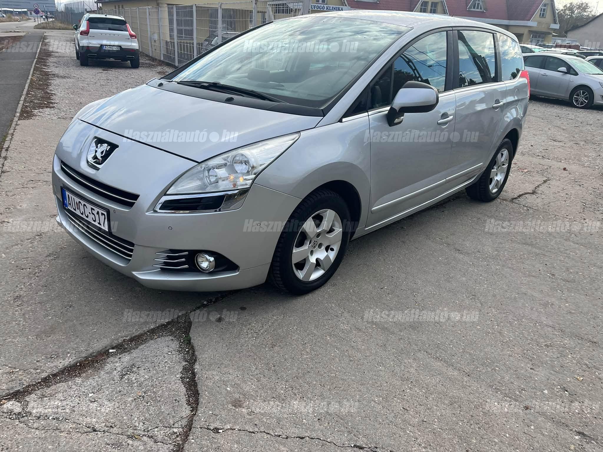 PEUGEOT 5008 2012/11 - 1