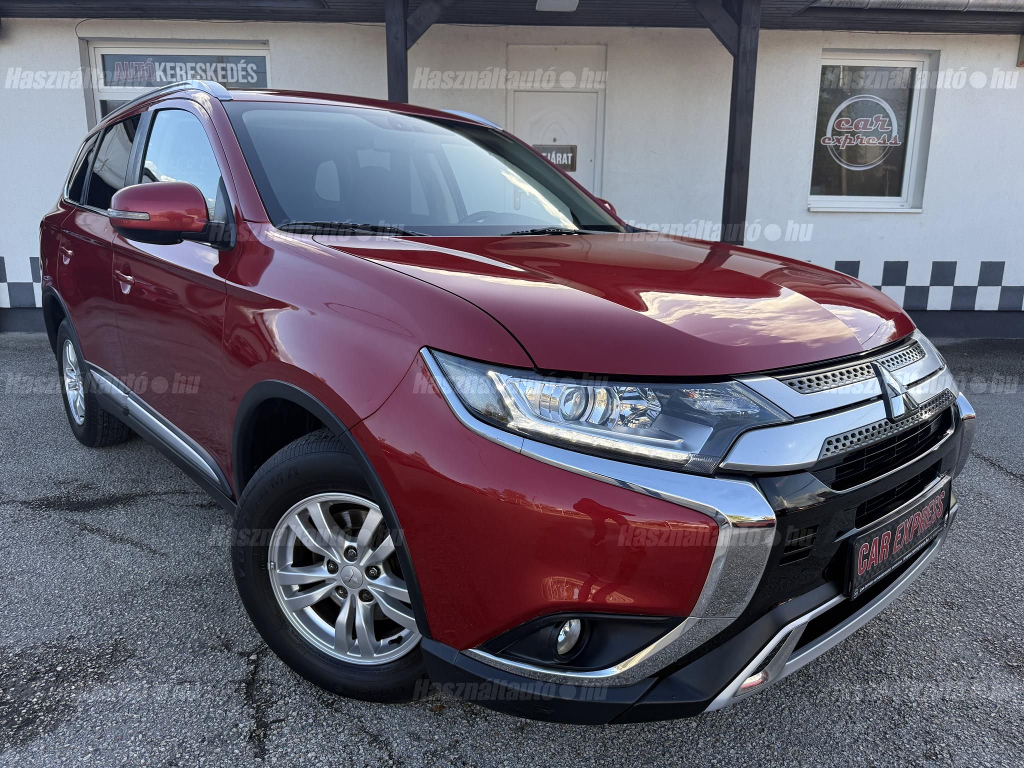 MITSUBISHI OUTLANDER 2018/12 - 1
