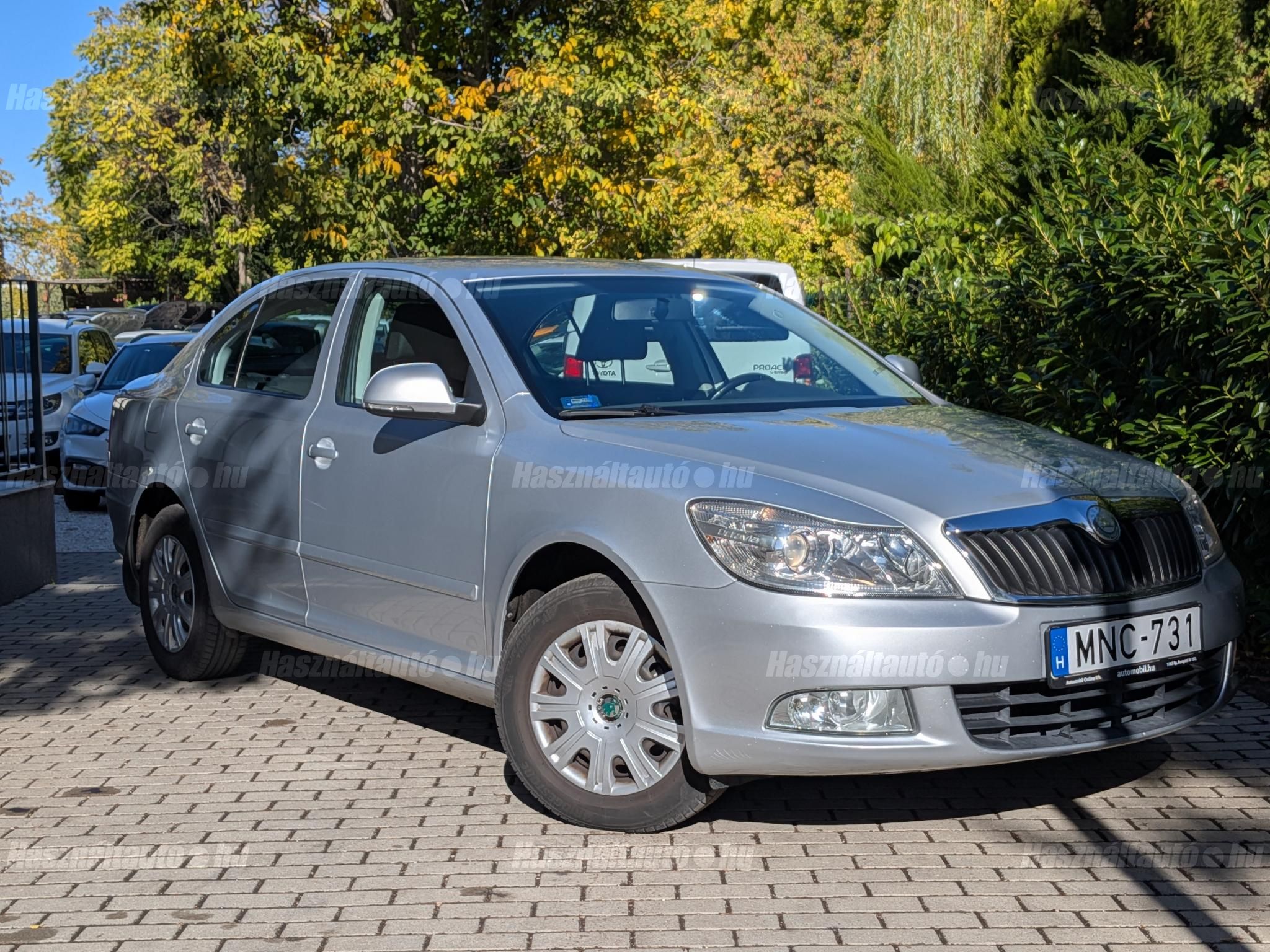 SKODA OCTAVIA 2010/8 - 1