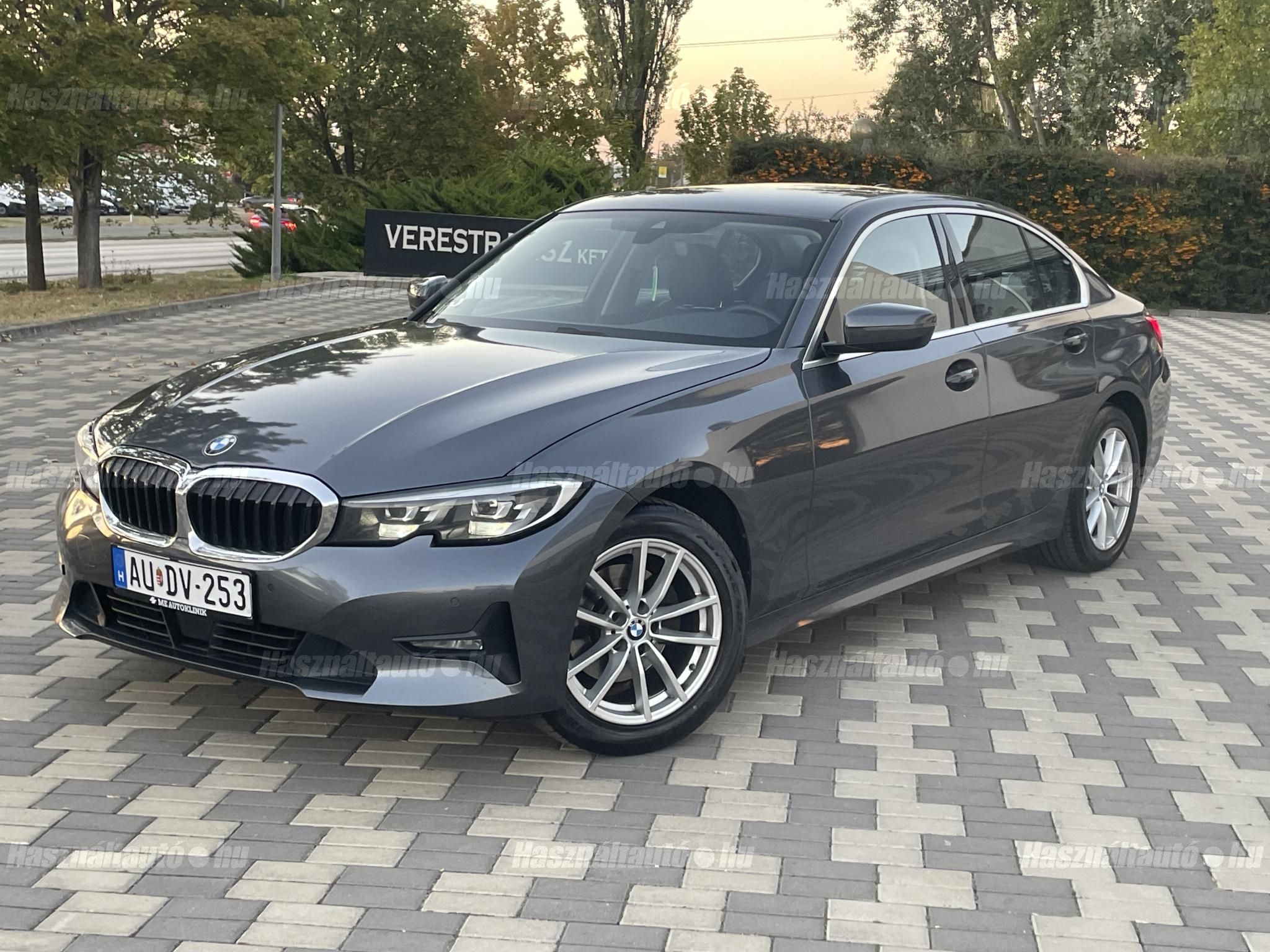 BMW 320 2019/9 - 1
