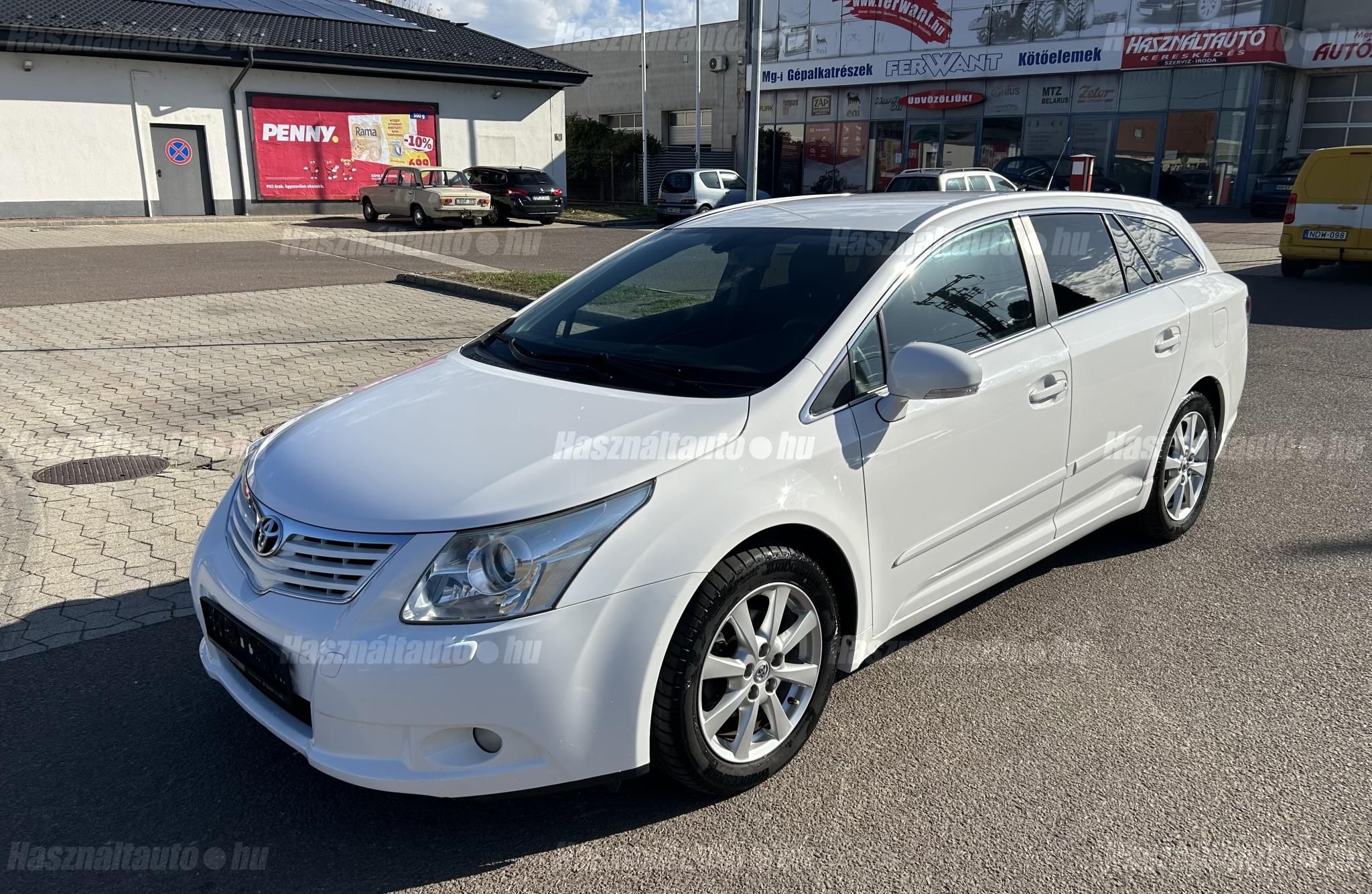 TOYOTA AVENSIS 2009/12 - 1