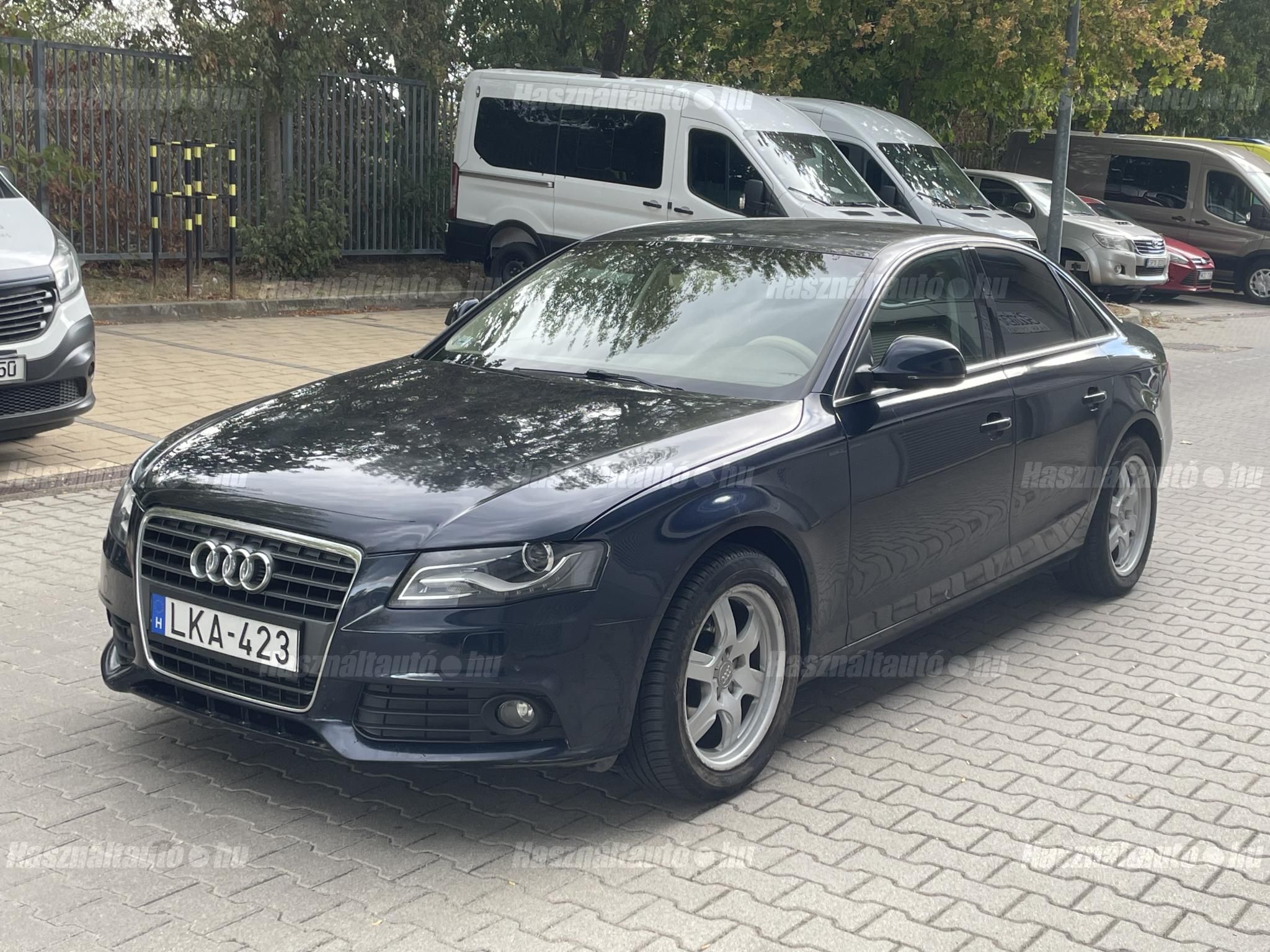 AUDI A4 2009/1 - 1