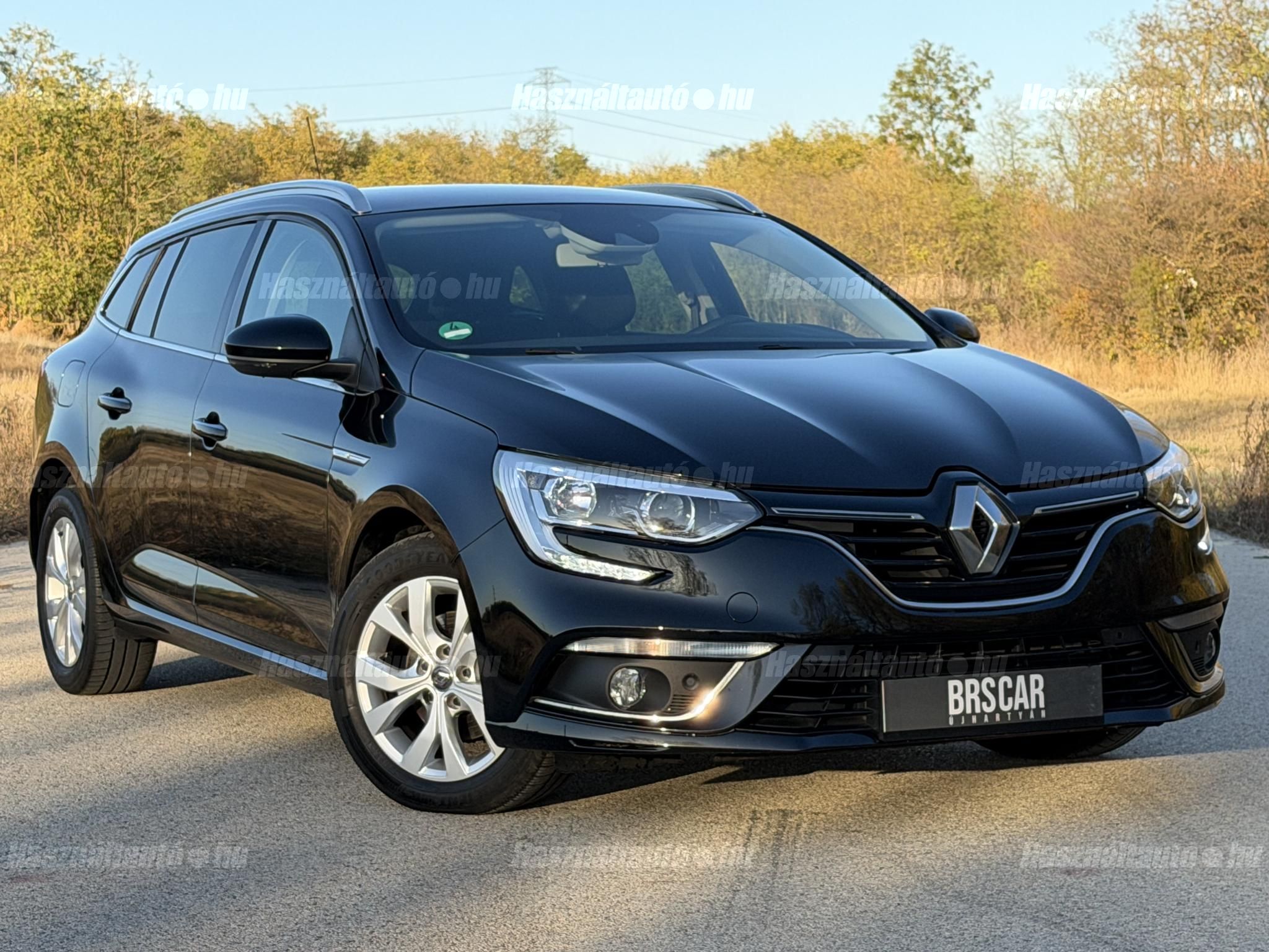 RENAULT MEGANE 2019/7 - 1