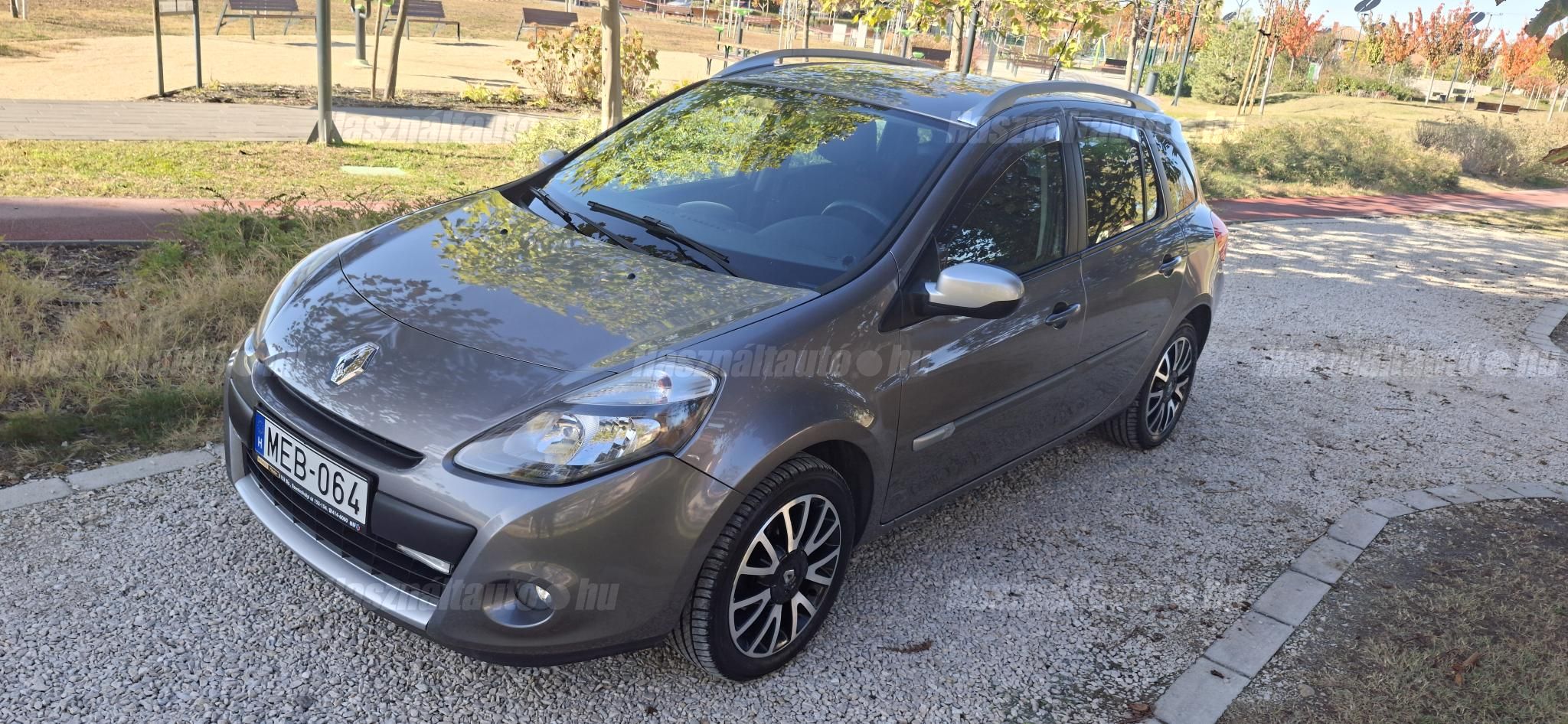 RENAULT CLIO 2012/8 - 1