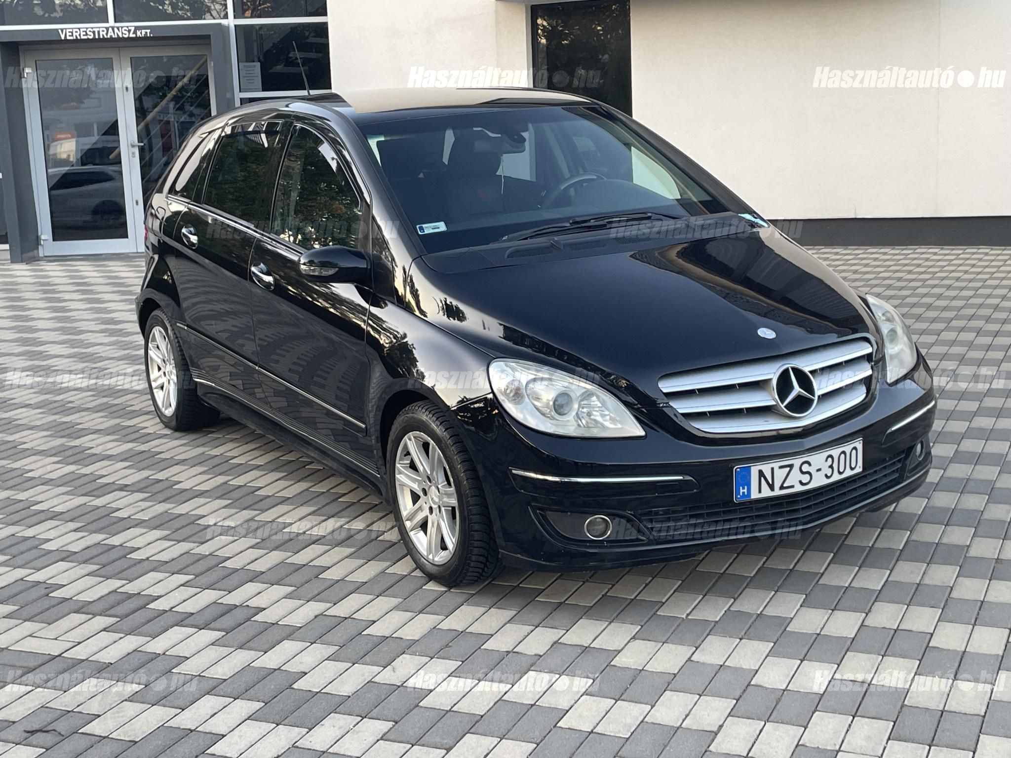 MERCEDES-BENZ B 180 2005/8 - 1