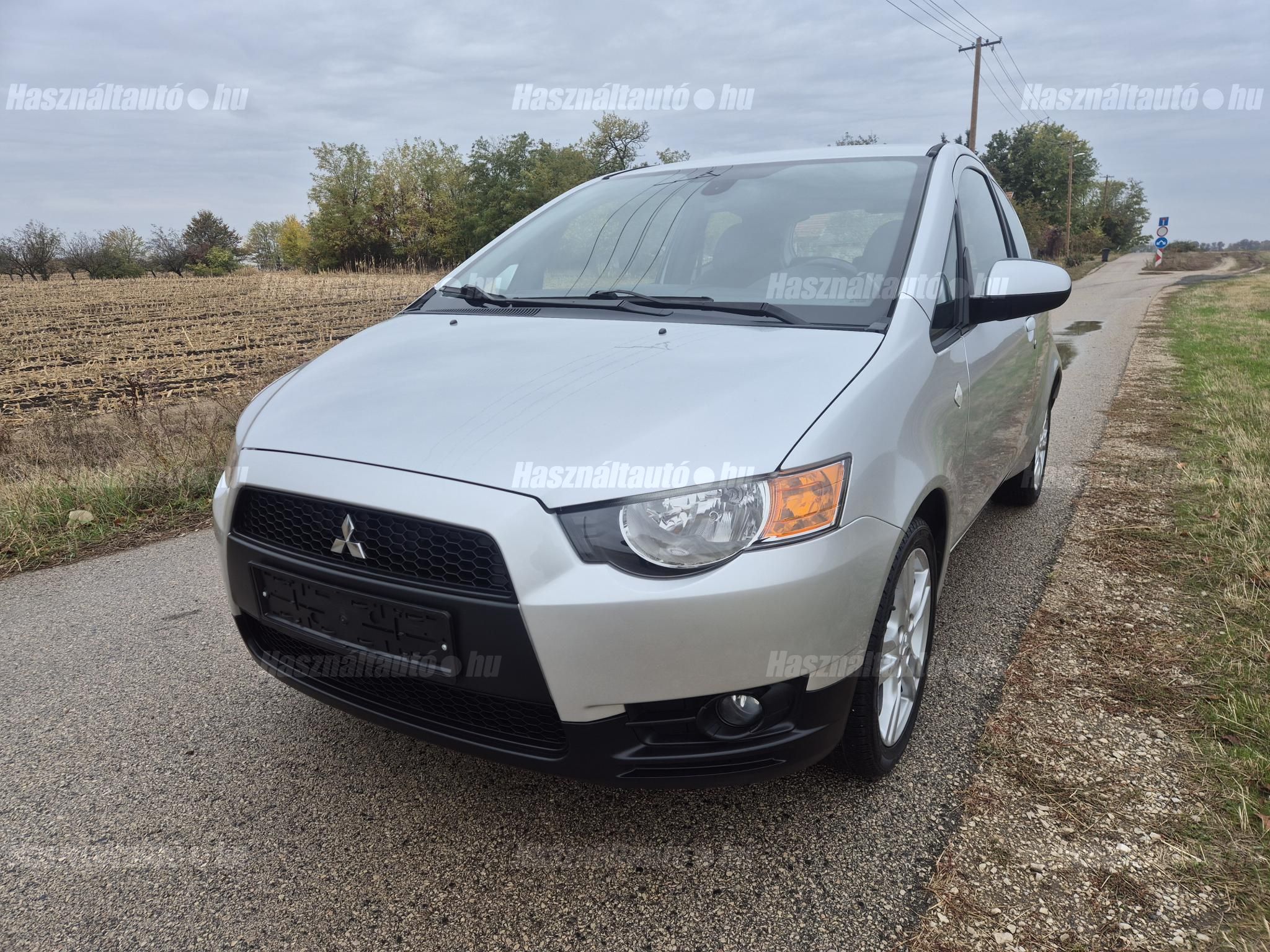 MITSUBISHI COLT 2009/11 - 1