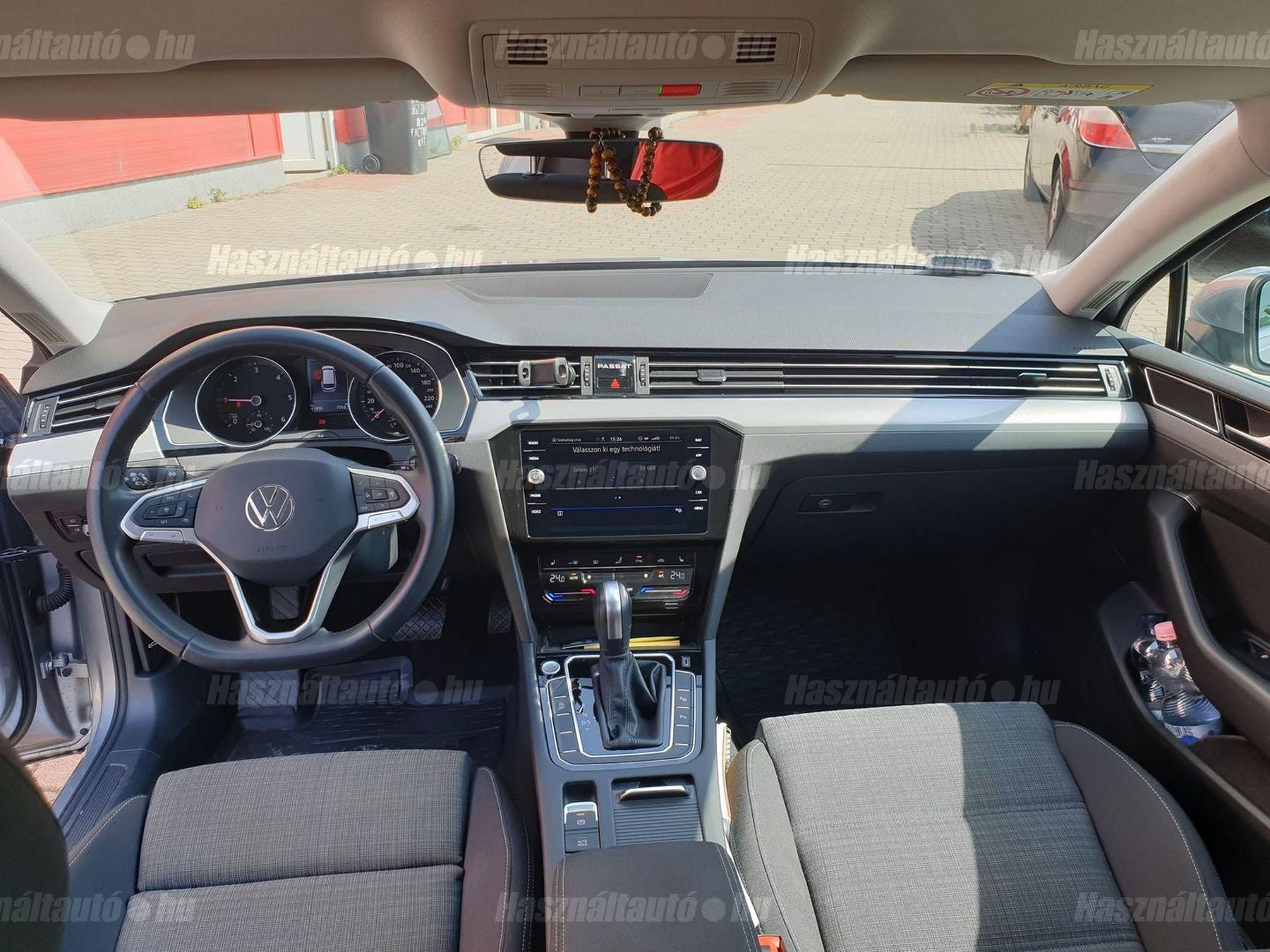 VOLKSWAGEN PASSAT VIII 2021 - 1