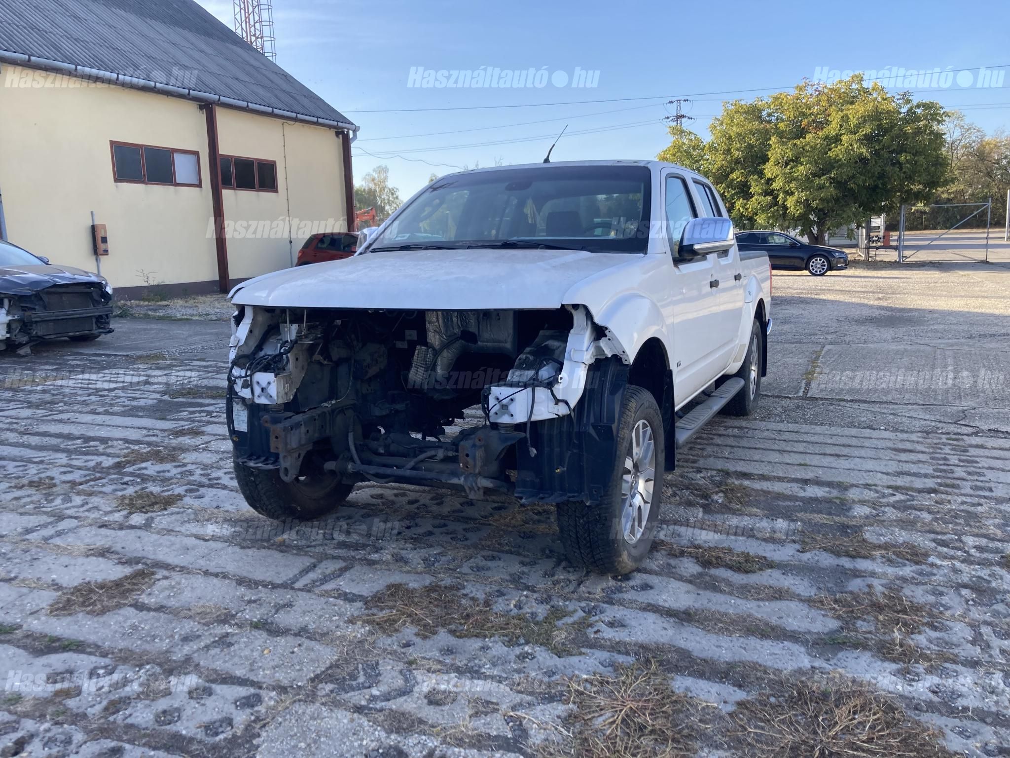 NISSAN NAVARA 2014/8 - 1