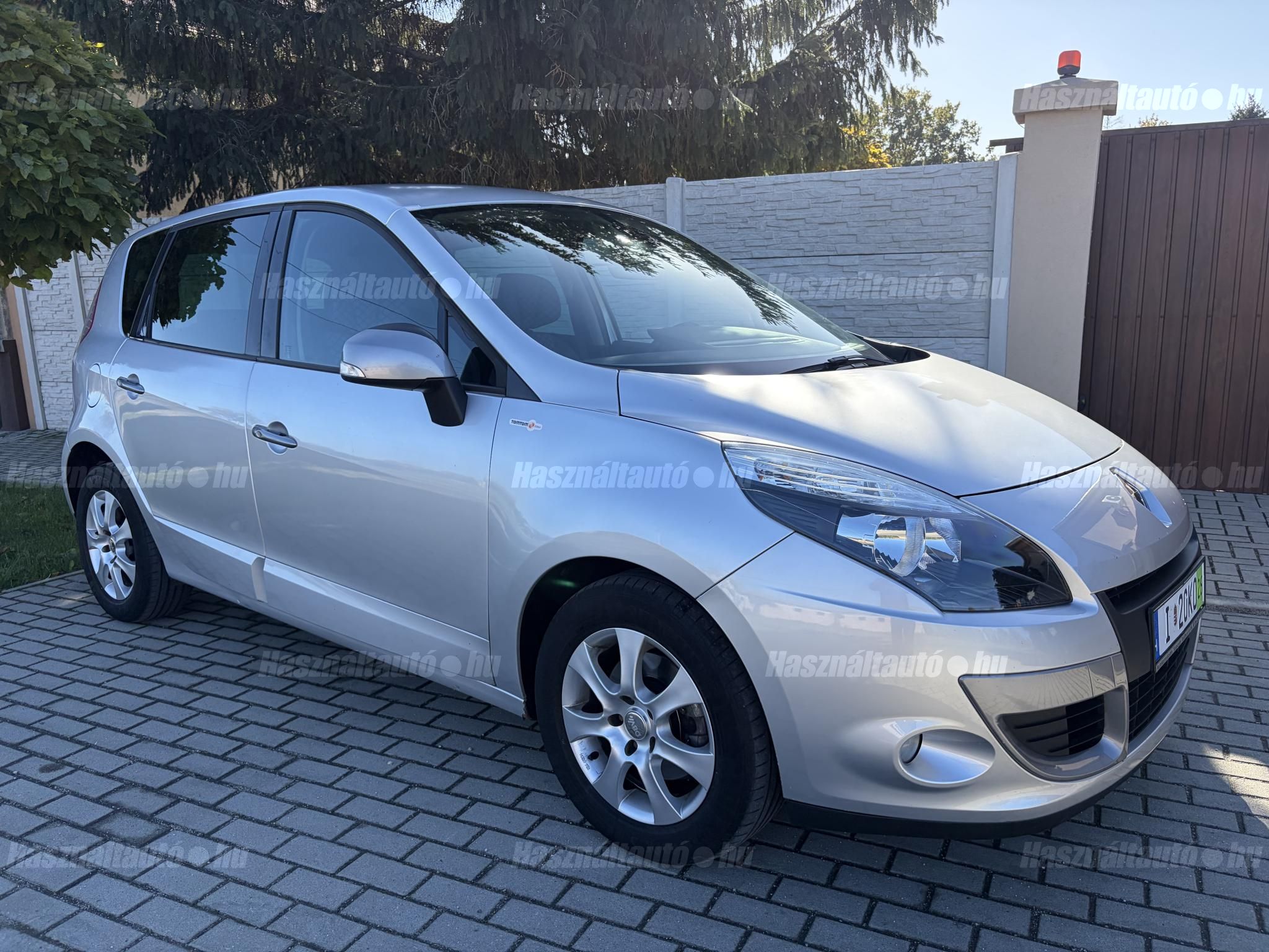 RENAULT SCENIC 2010/7 - 1