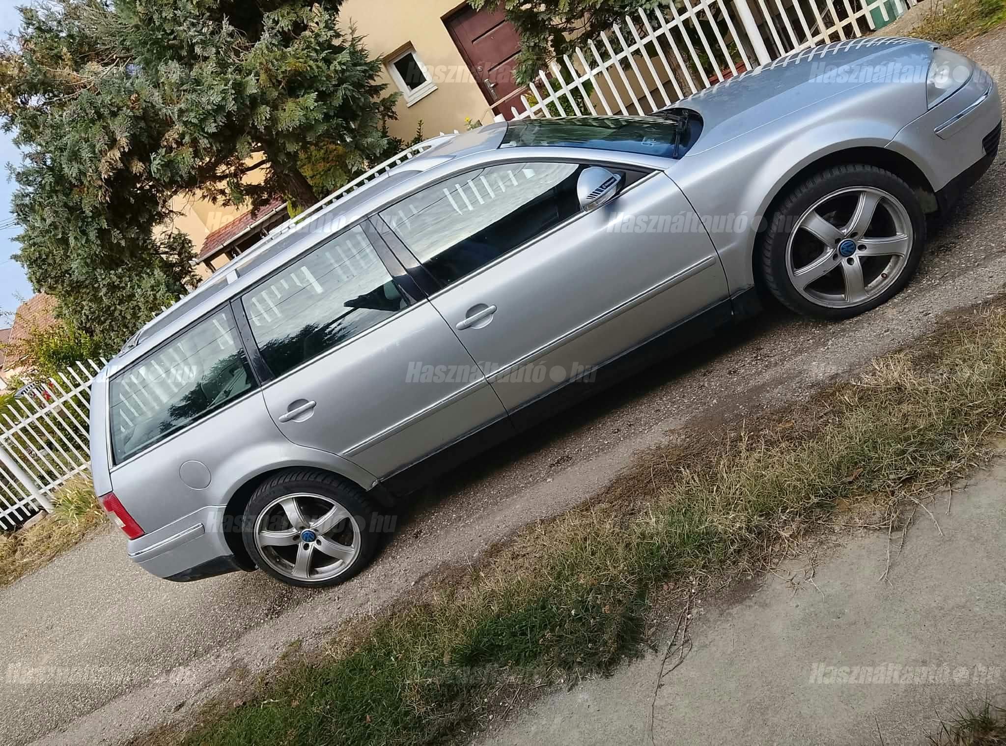 VOLKSWAGEN PASSAT 2004/10 - 1