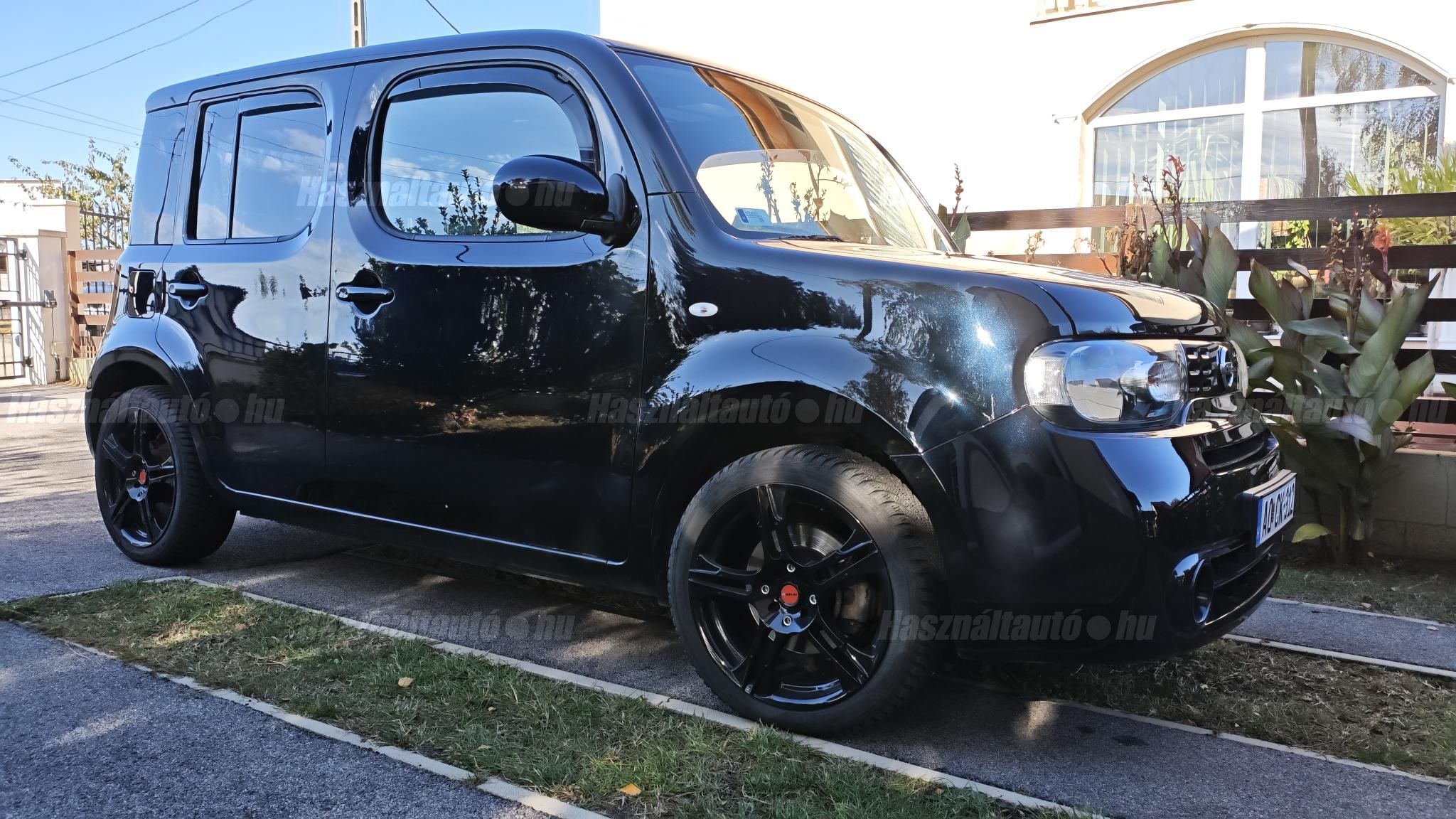 NISSAN CUBE 2010/11 - 1