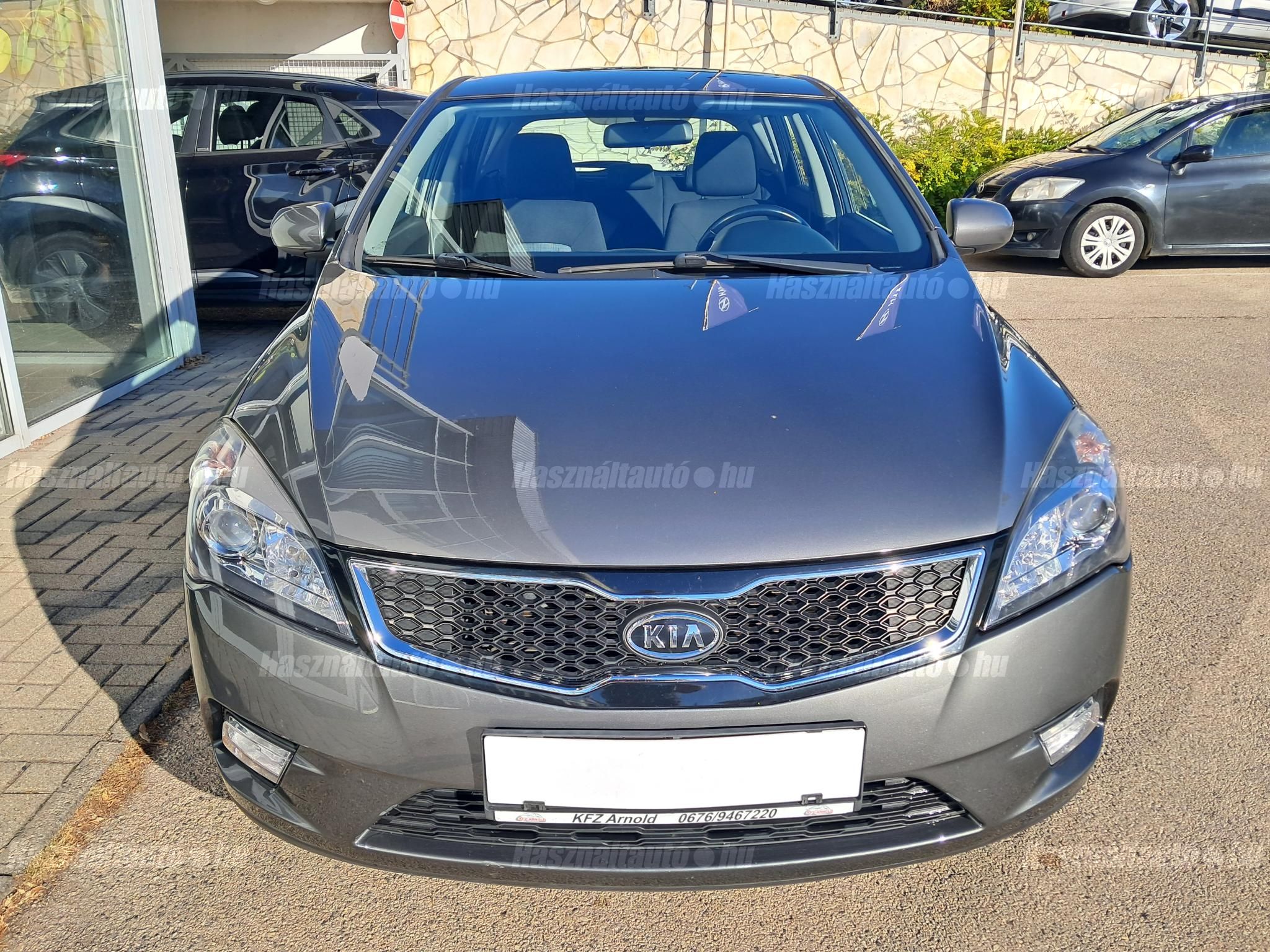 KIA CEE'D 2012/2 - 1