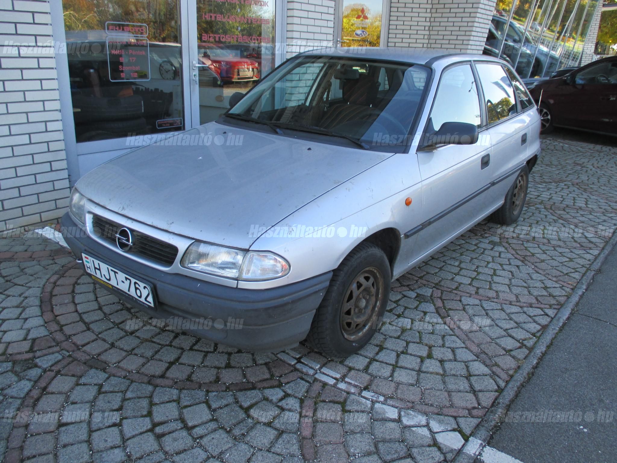 OPEL ASTRA F 2000/11 - 1