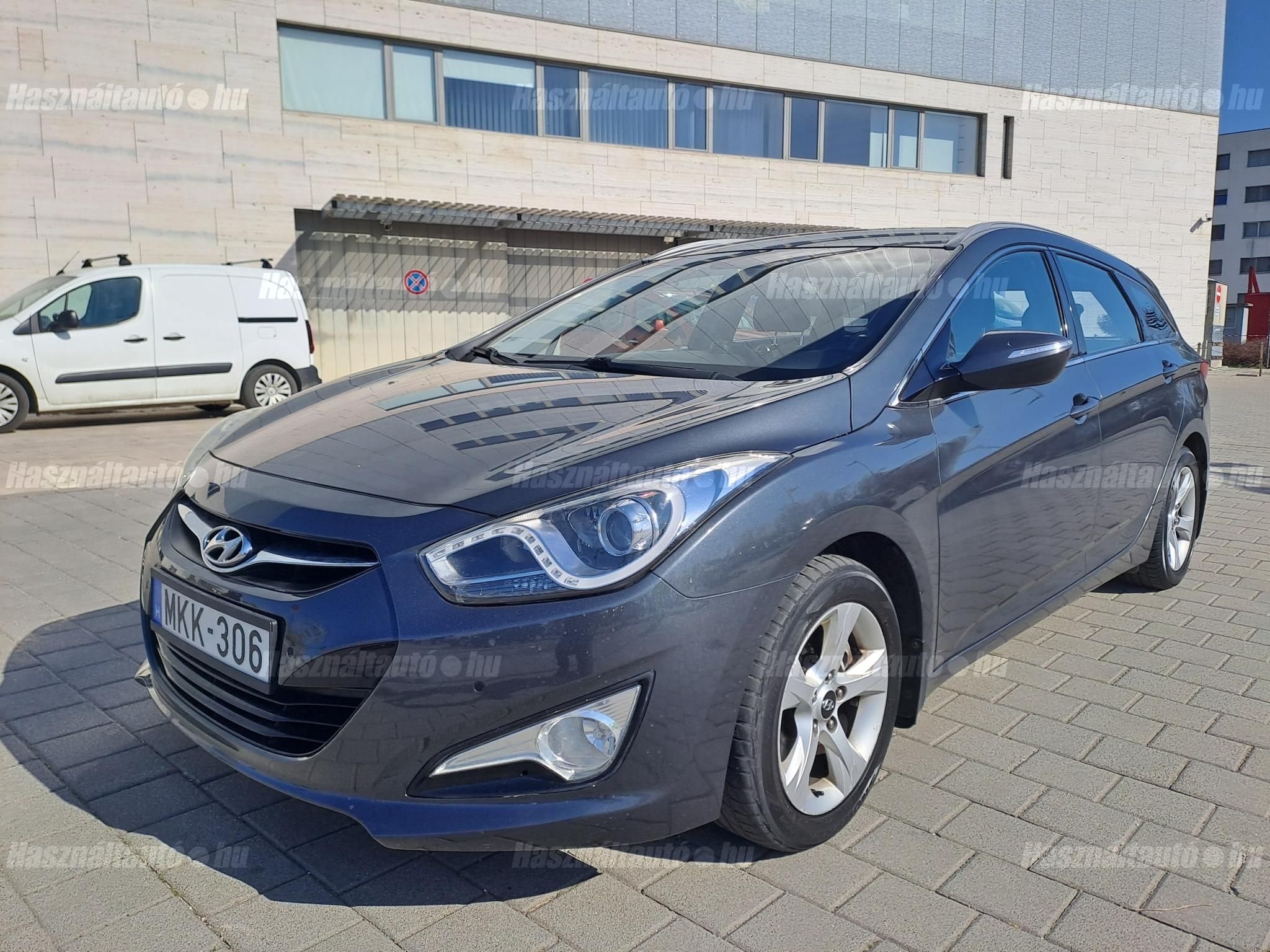HYUNDAI I40 2013/6 - 1