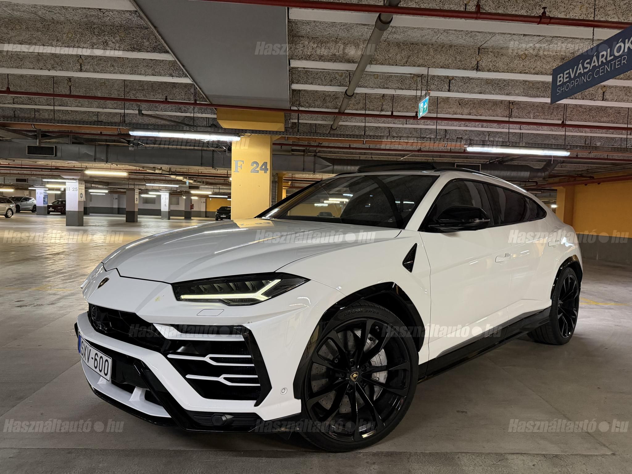 LAMBORGHINI URUS 2020/7 - 1
