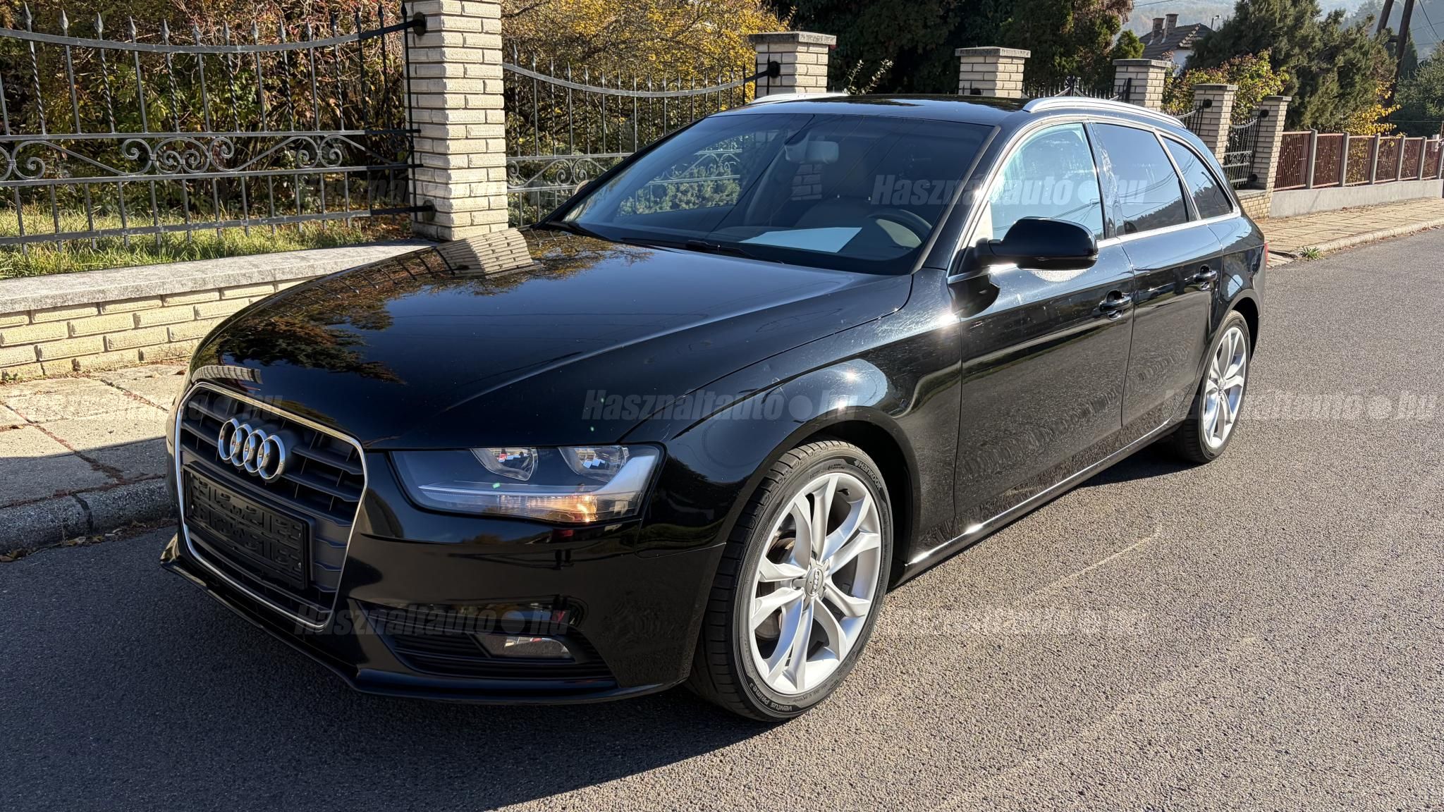 AUDI A4 2013/7 - 1