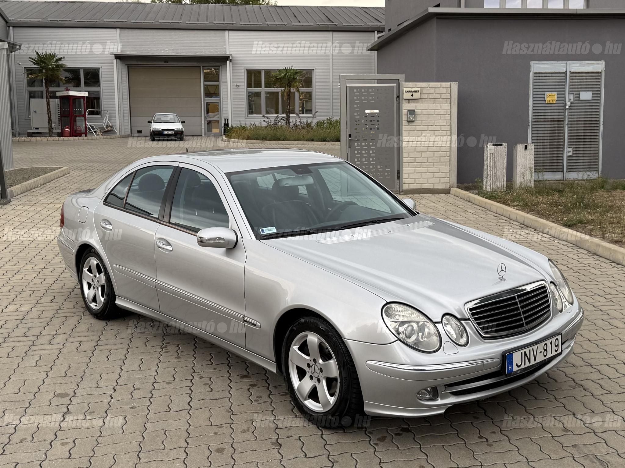 MERCEDES-BENZ E 220 2004/12 - 1