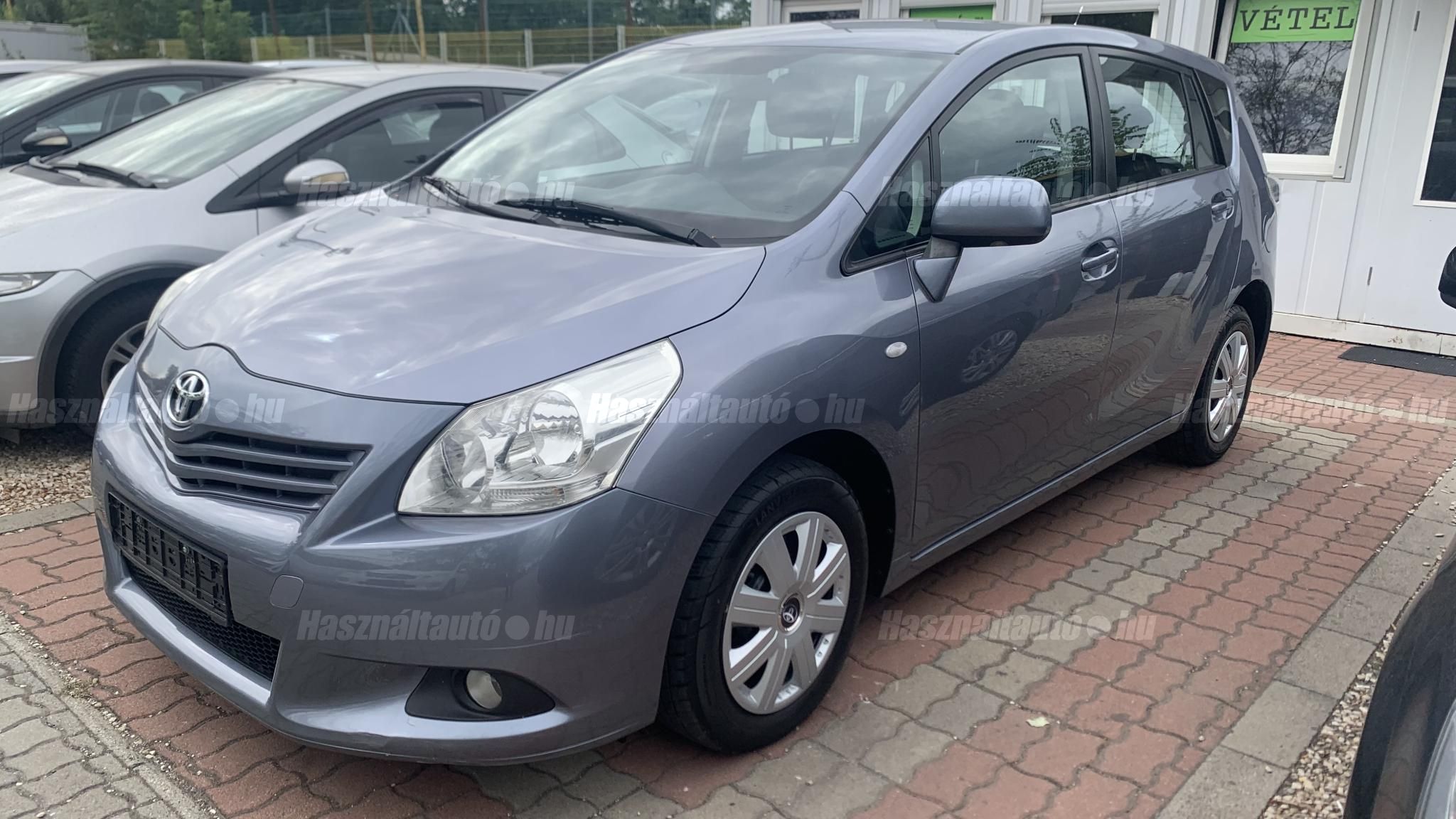 TOYOTA VERSO 2010/3 - 1