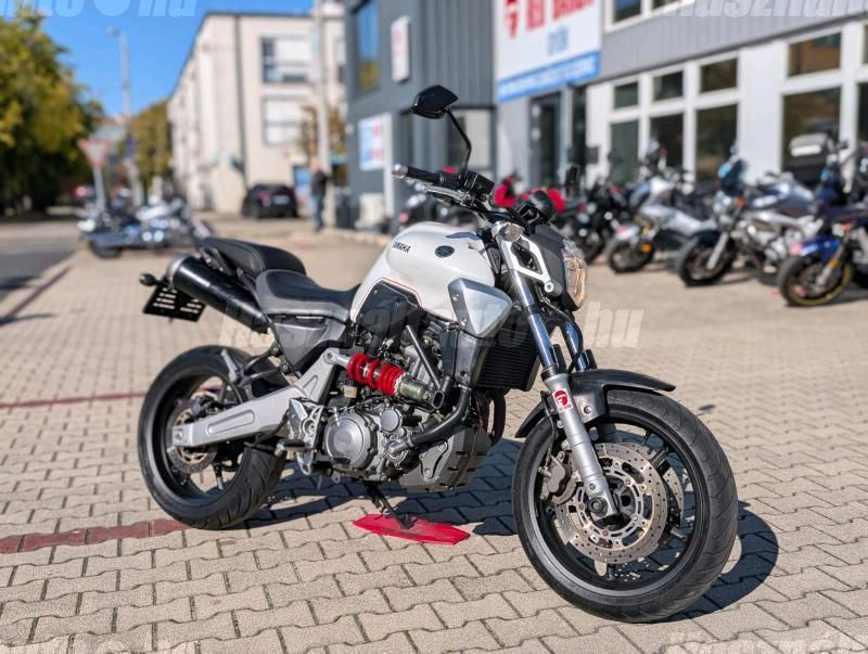 YAMAHA MT-03 2005 - 1