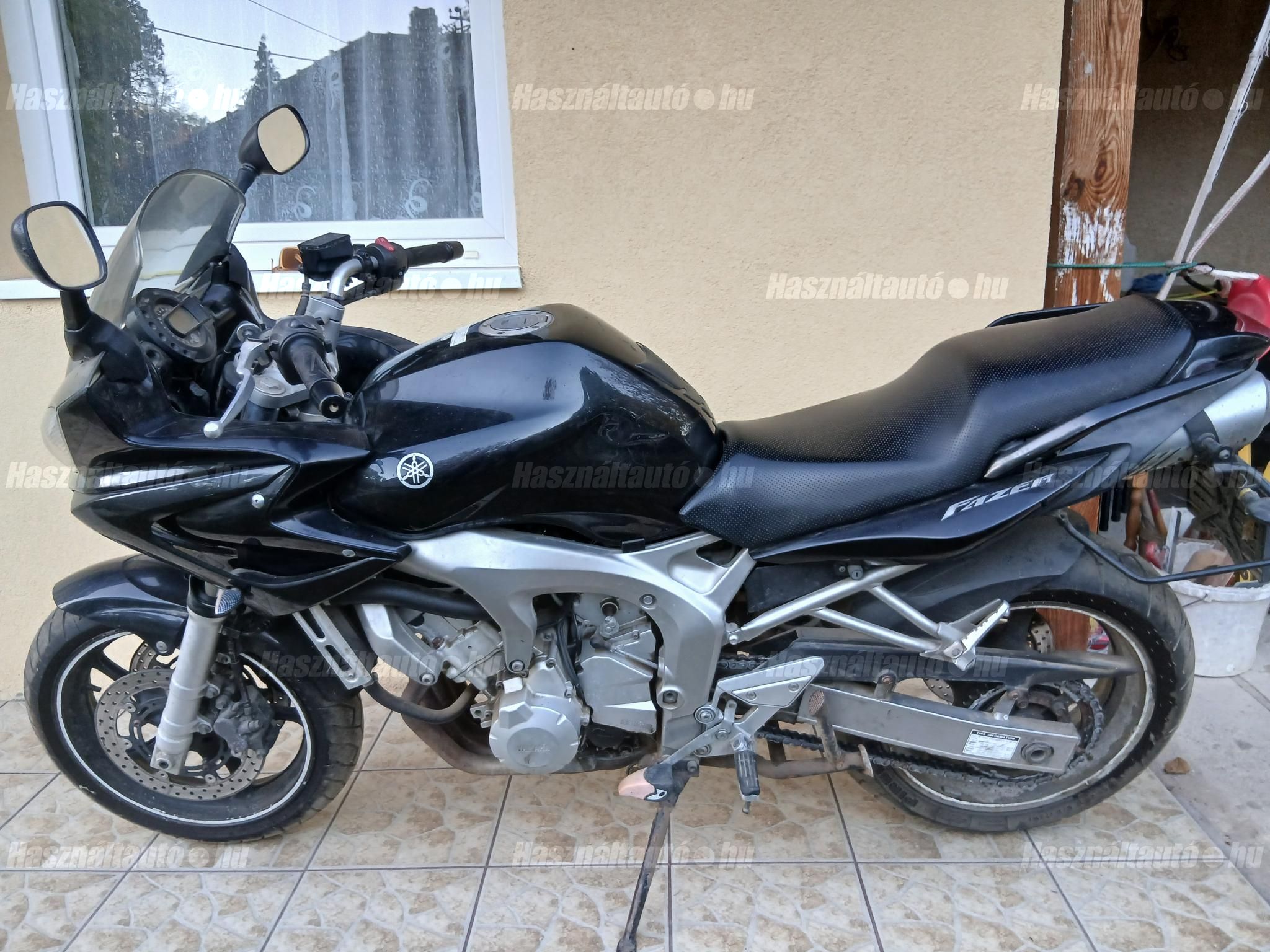 YAMAHA FZ6-S (FAZER) 2005 - 1